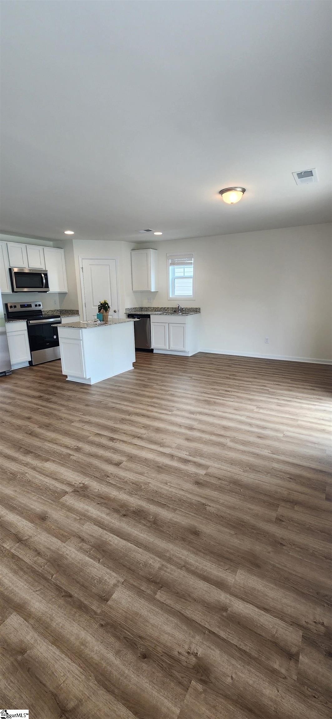 5035 Sunnycreek Drive