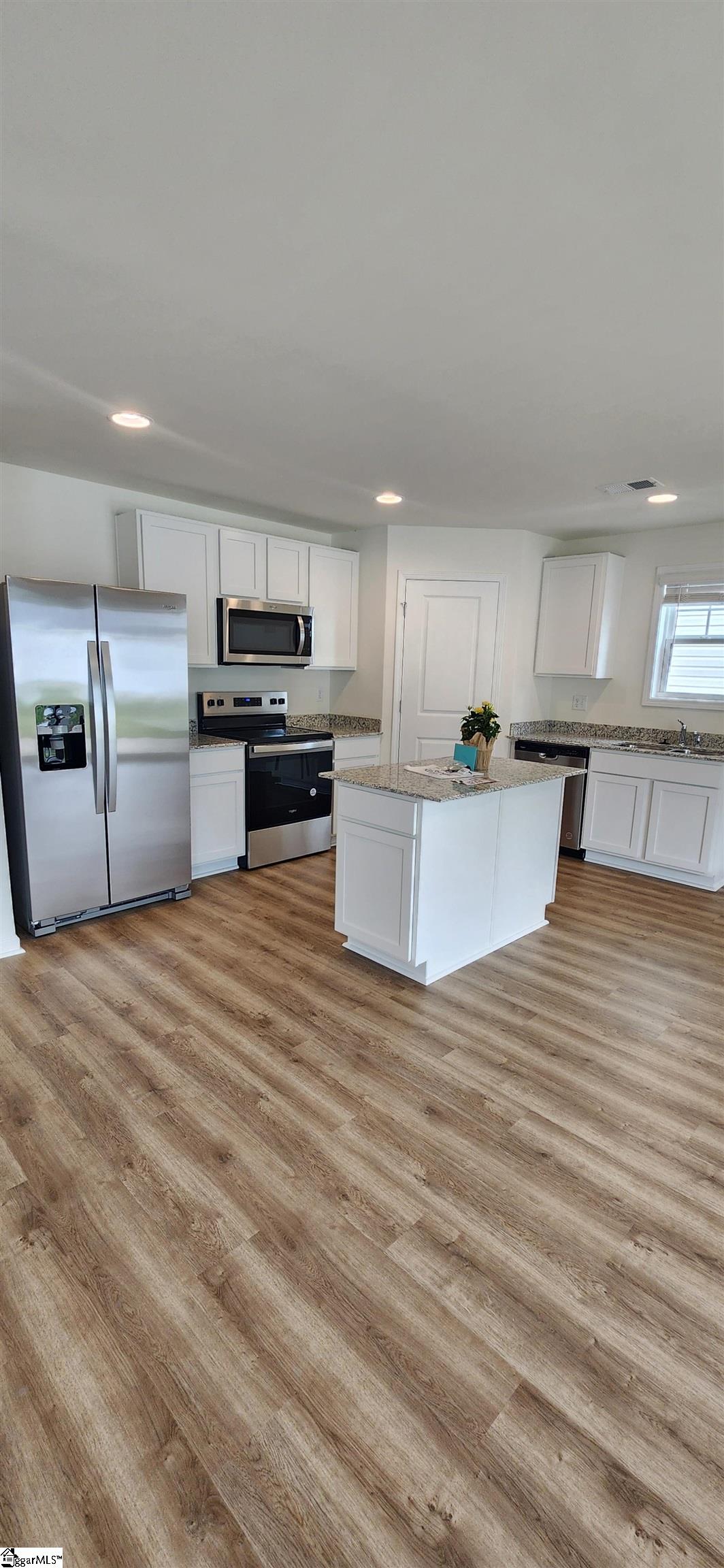 5035 Sunnycreek Drive