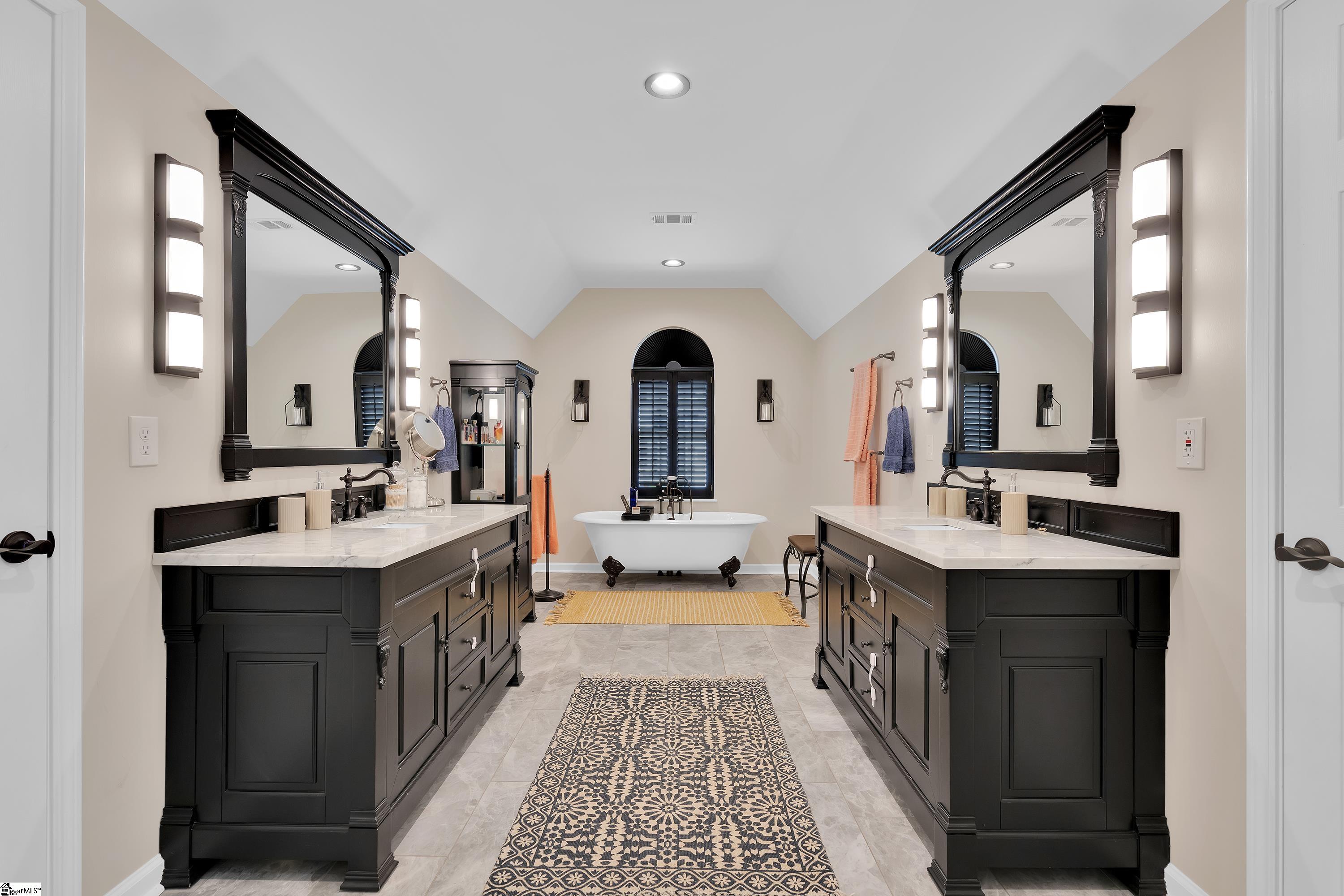 10 Suffolk Downs Way