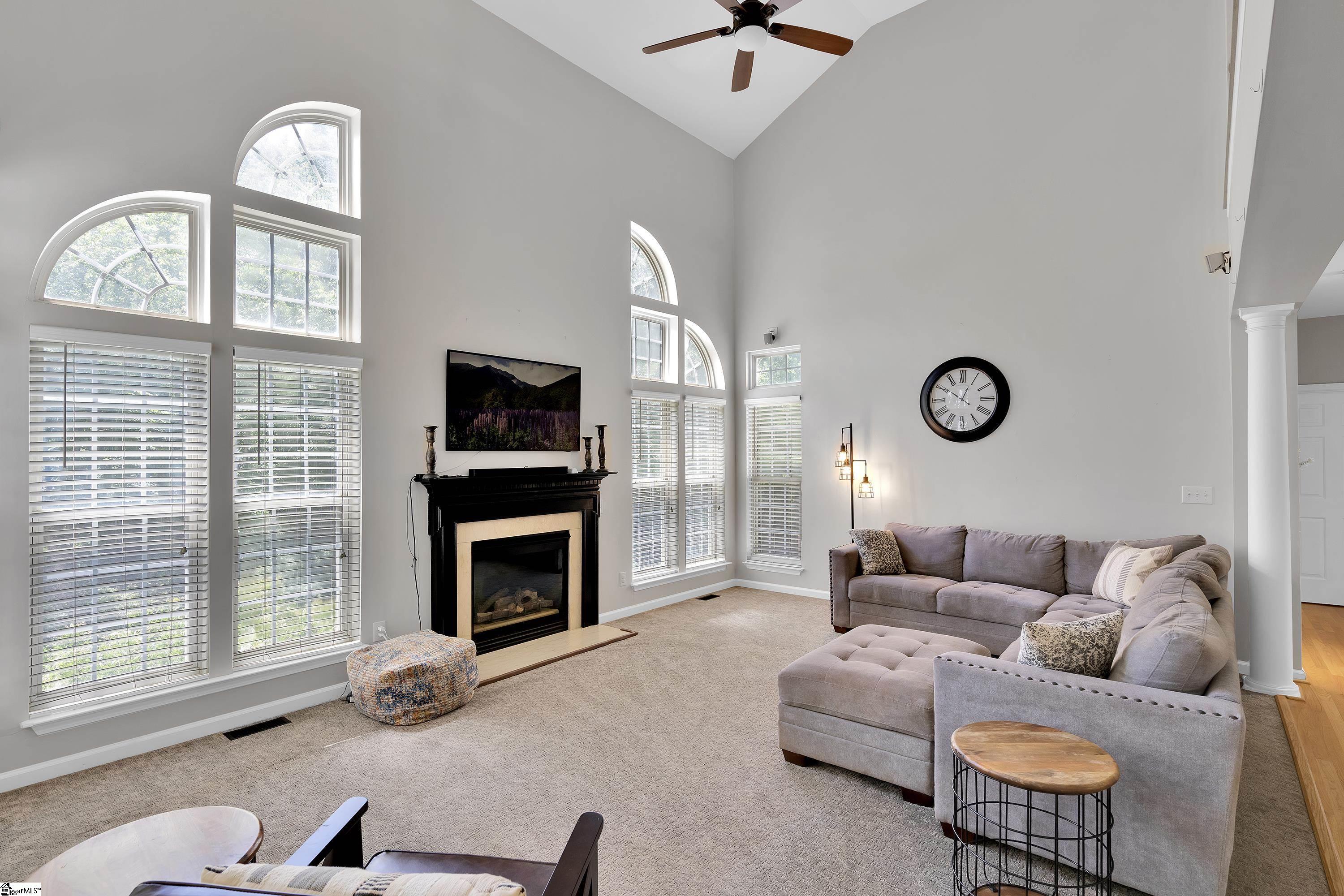 10 Suffolk Downs Way