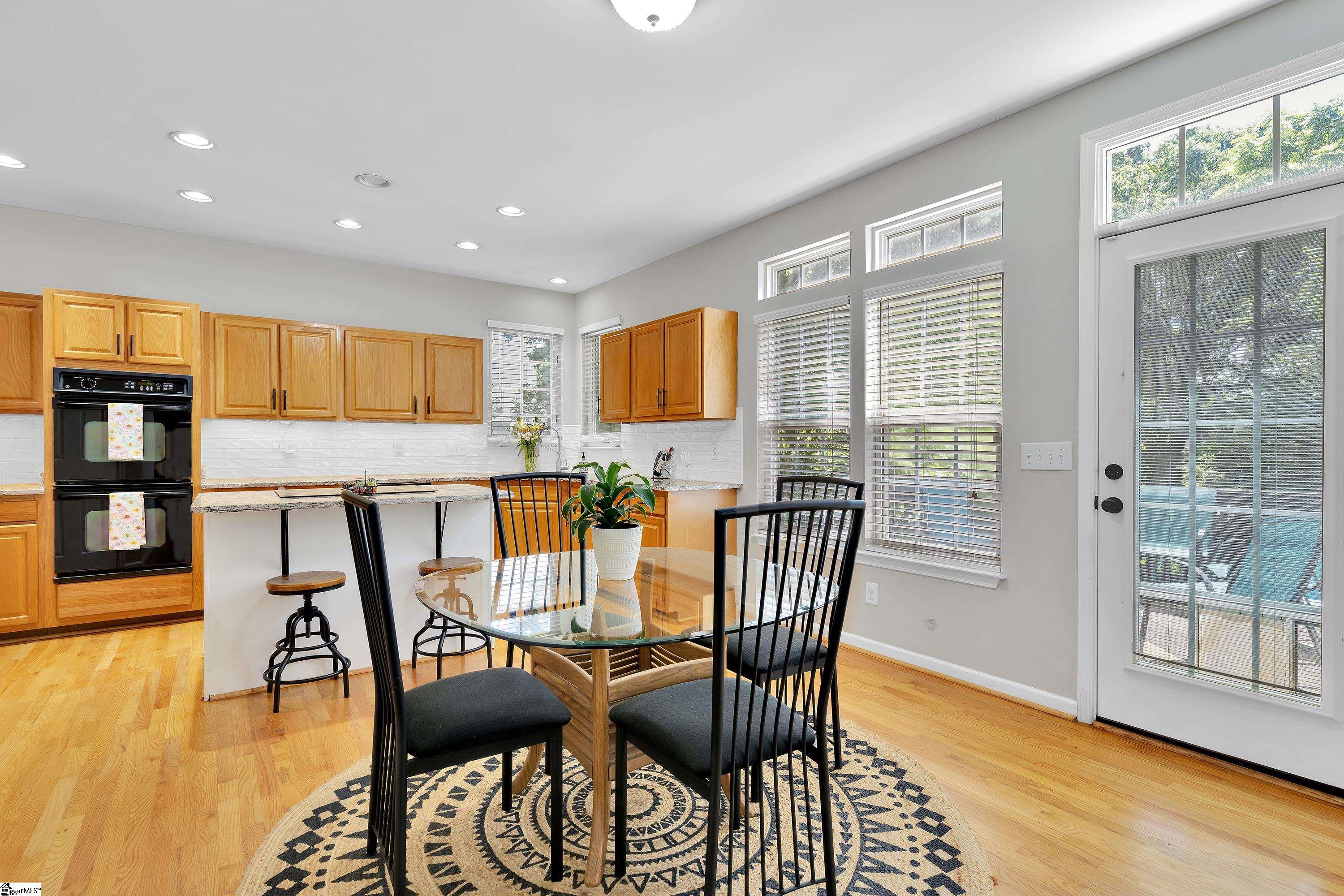 10 Suffolk Downs Way