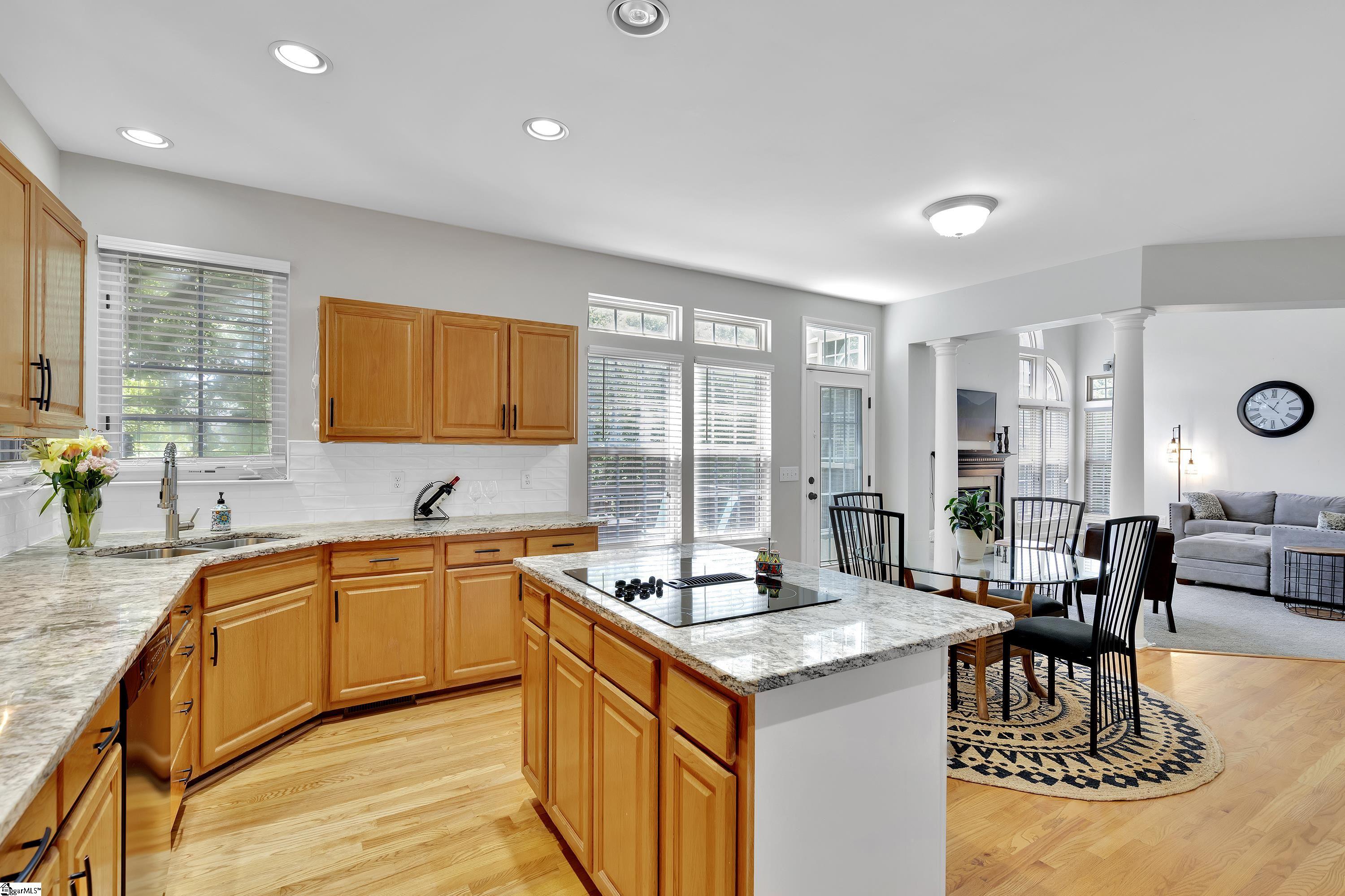 10 Suffolk Downs Way