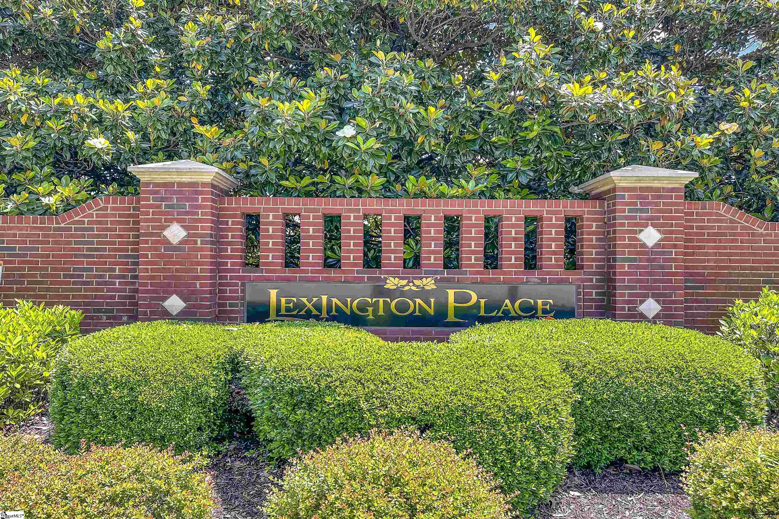 10 Suffolk Downs Way