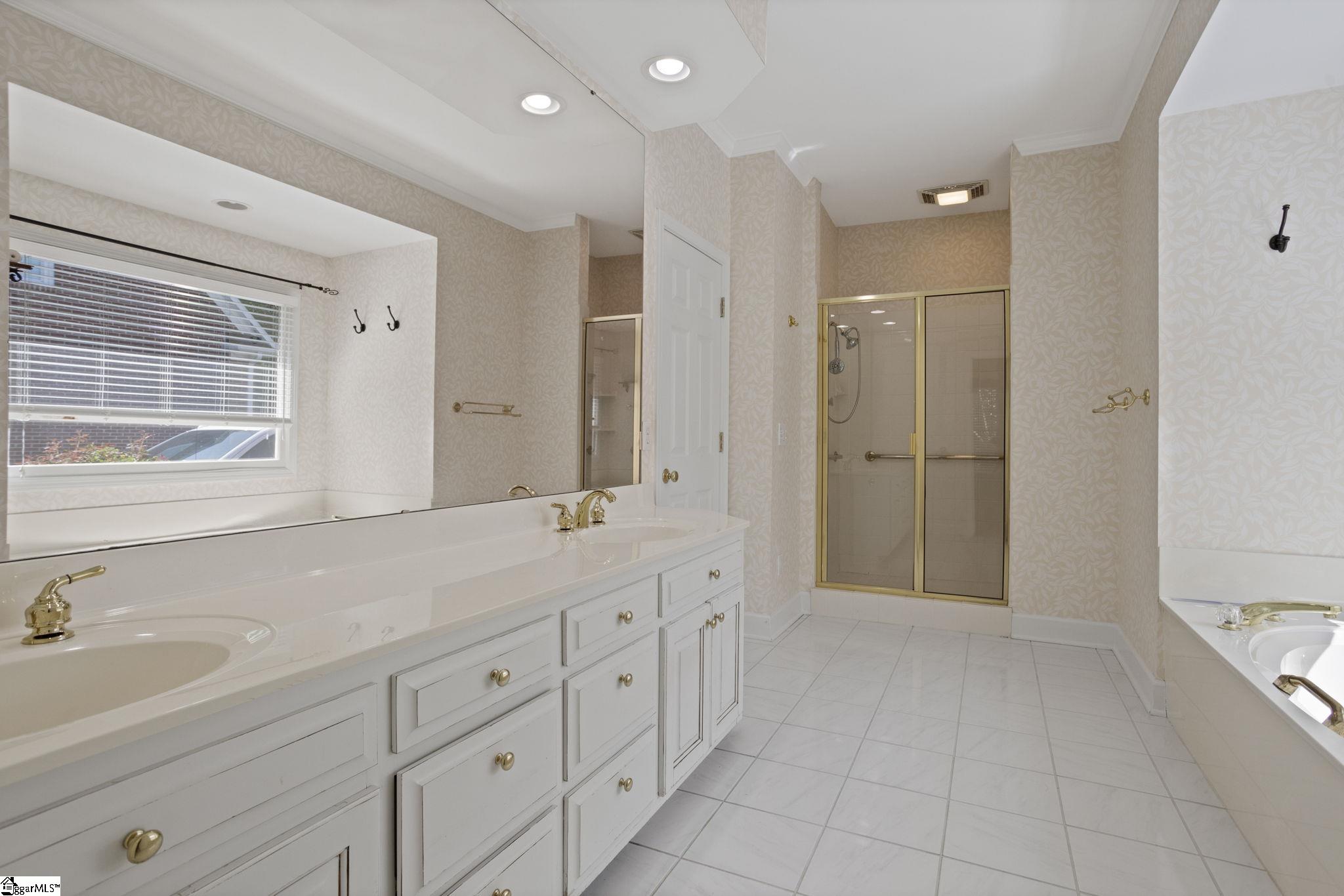 102 Gilderview Drive