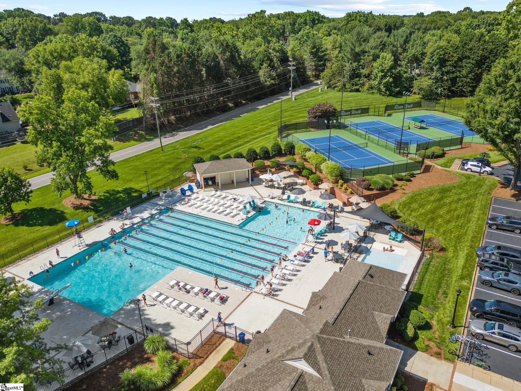 102 Gilderview Drive