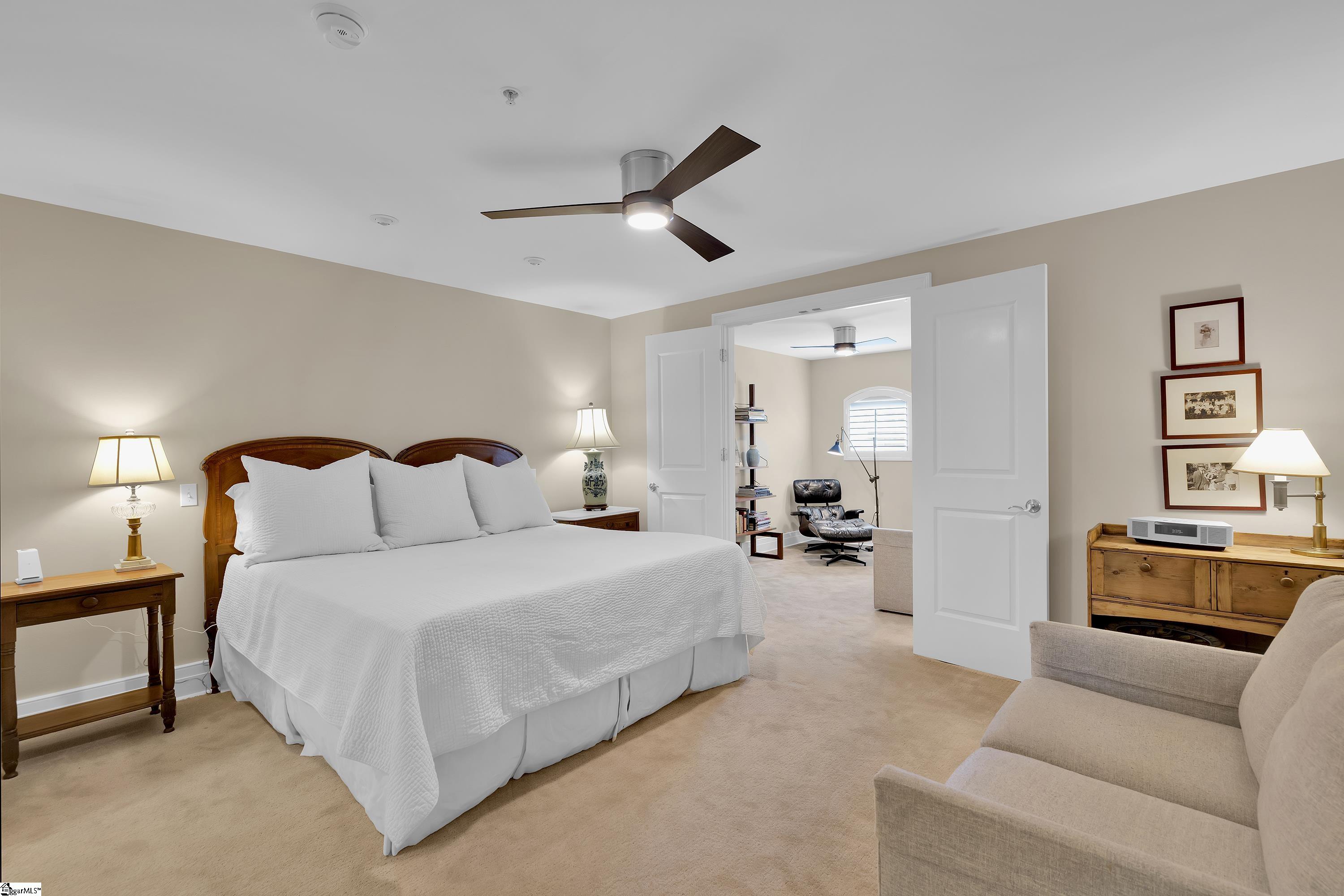 111 E Mcbee Avenue Unit 203