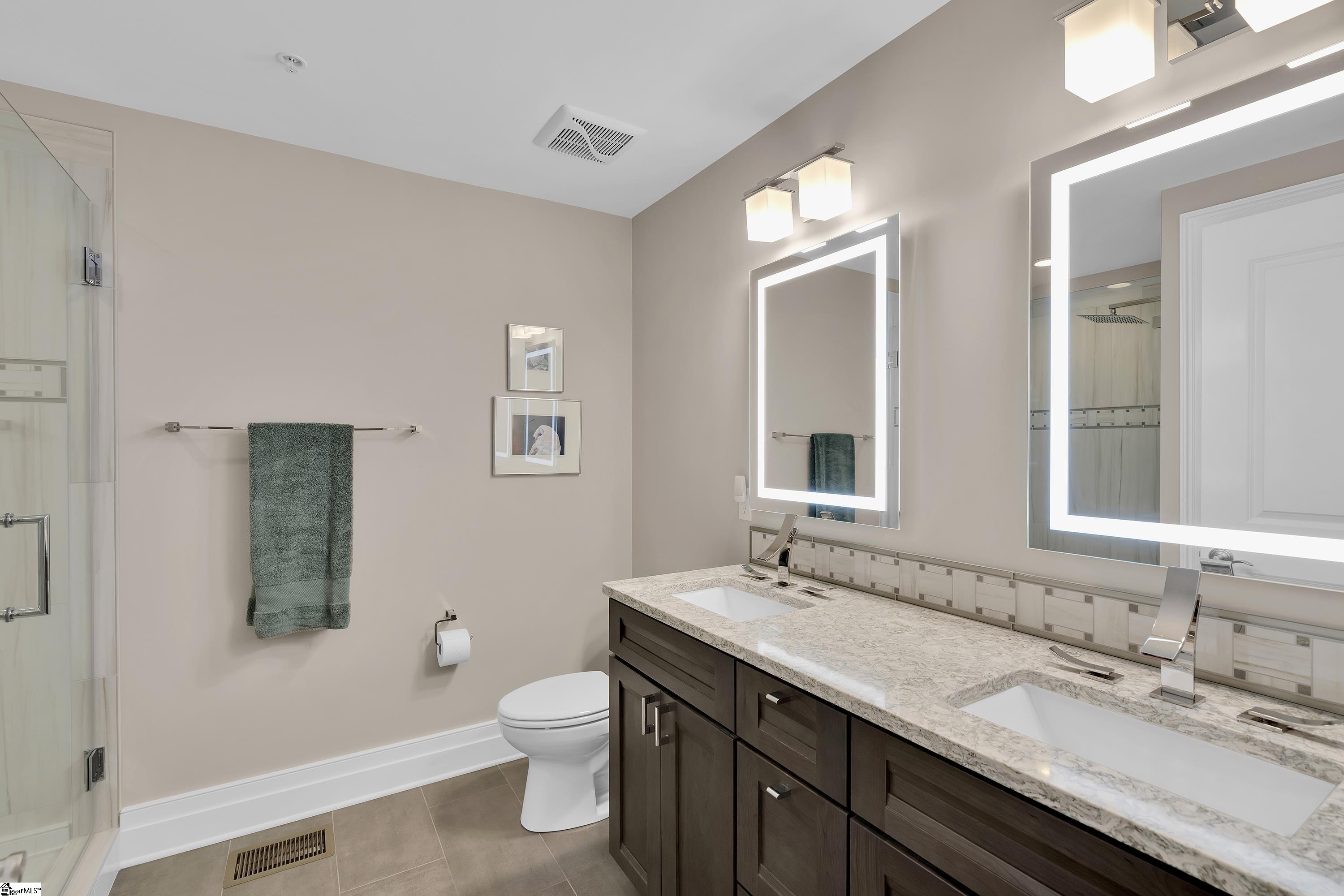 111 E Mcbee Avenue Unit 203