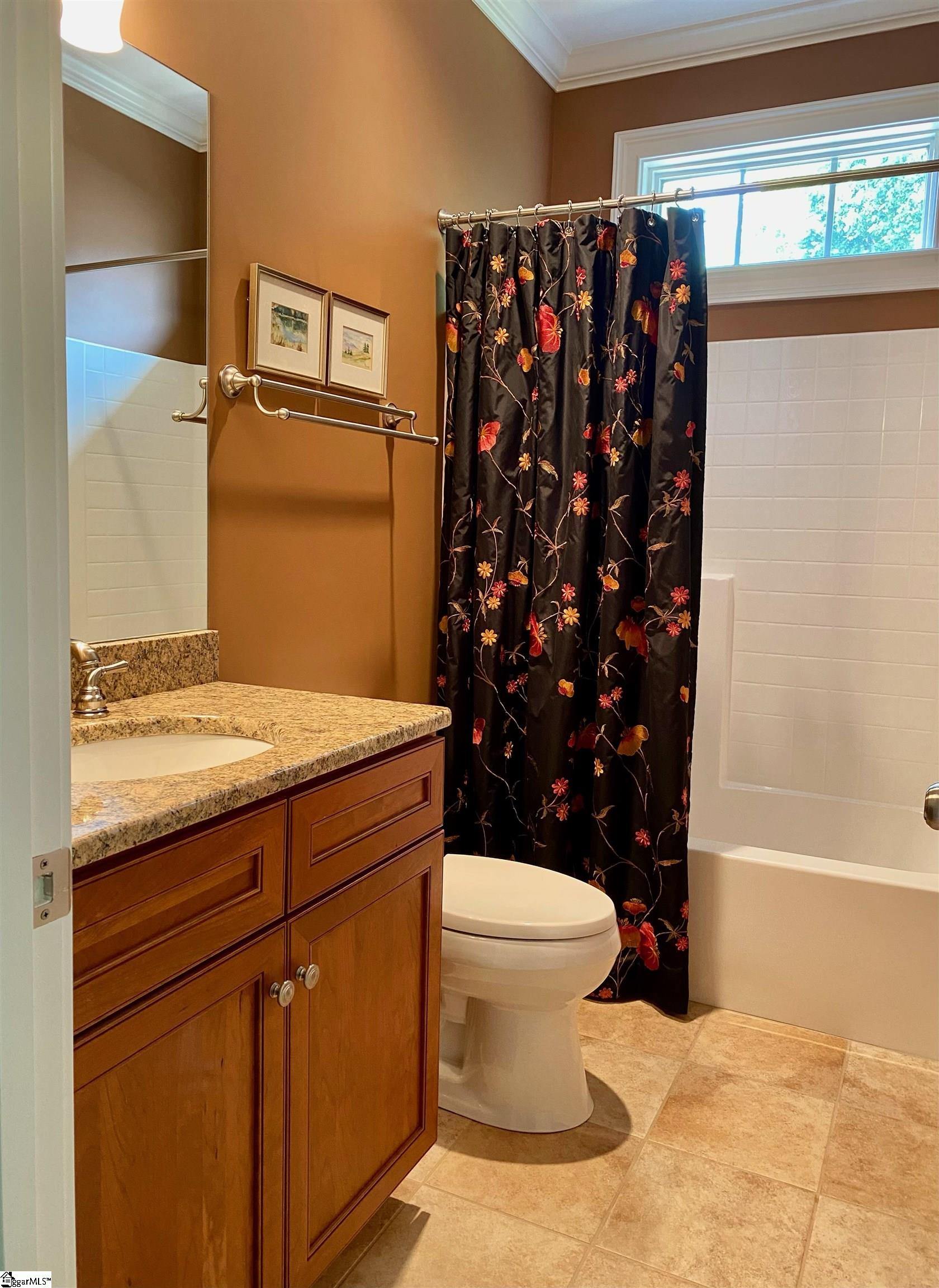 422 Hunters Circle