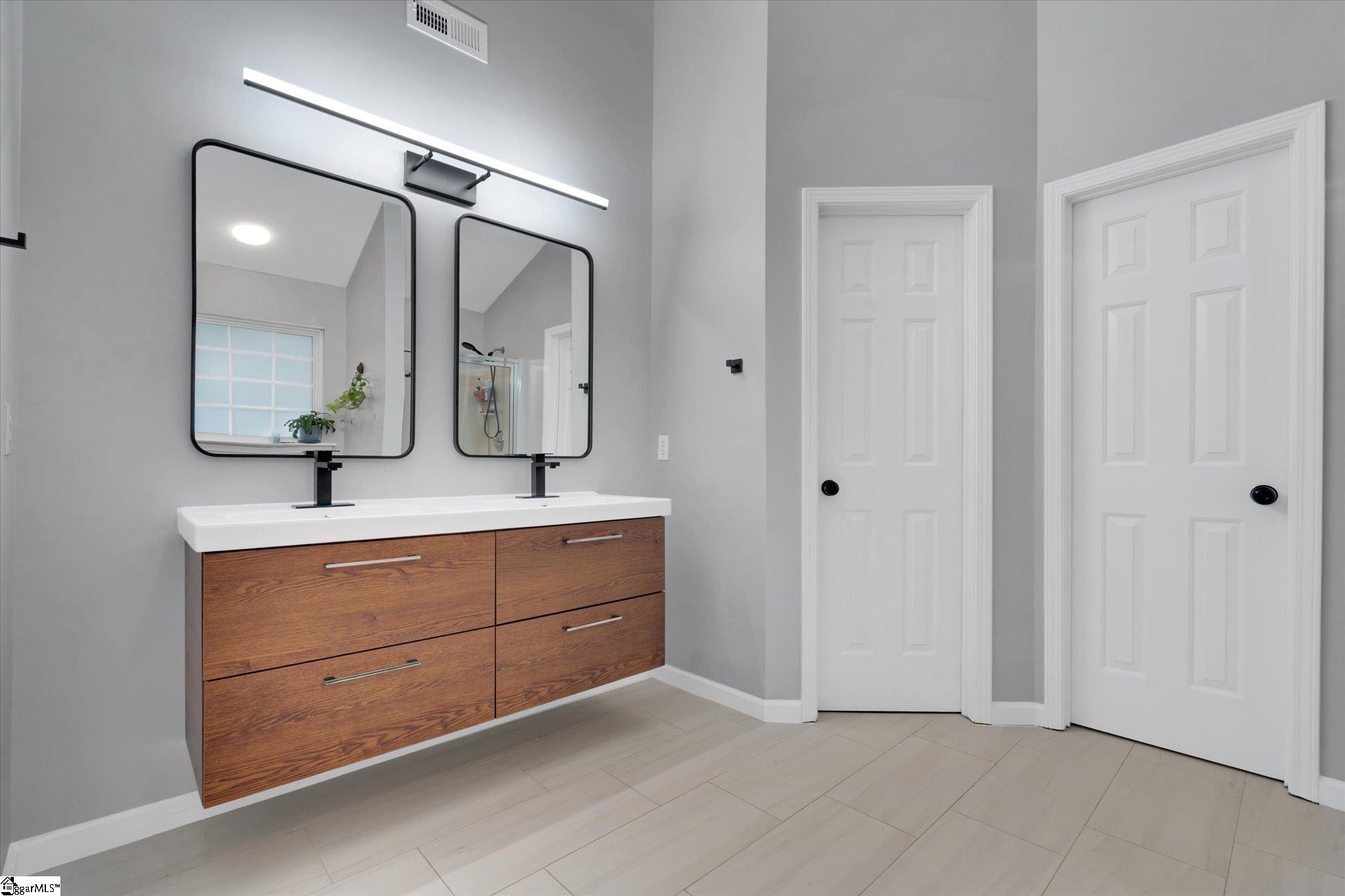 10 Mountain Rose Court