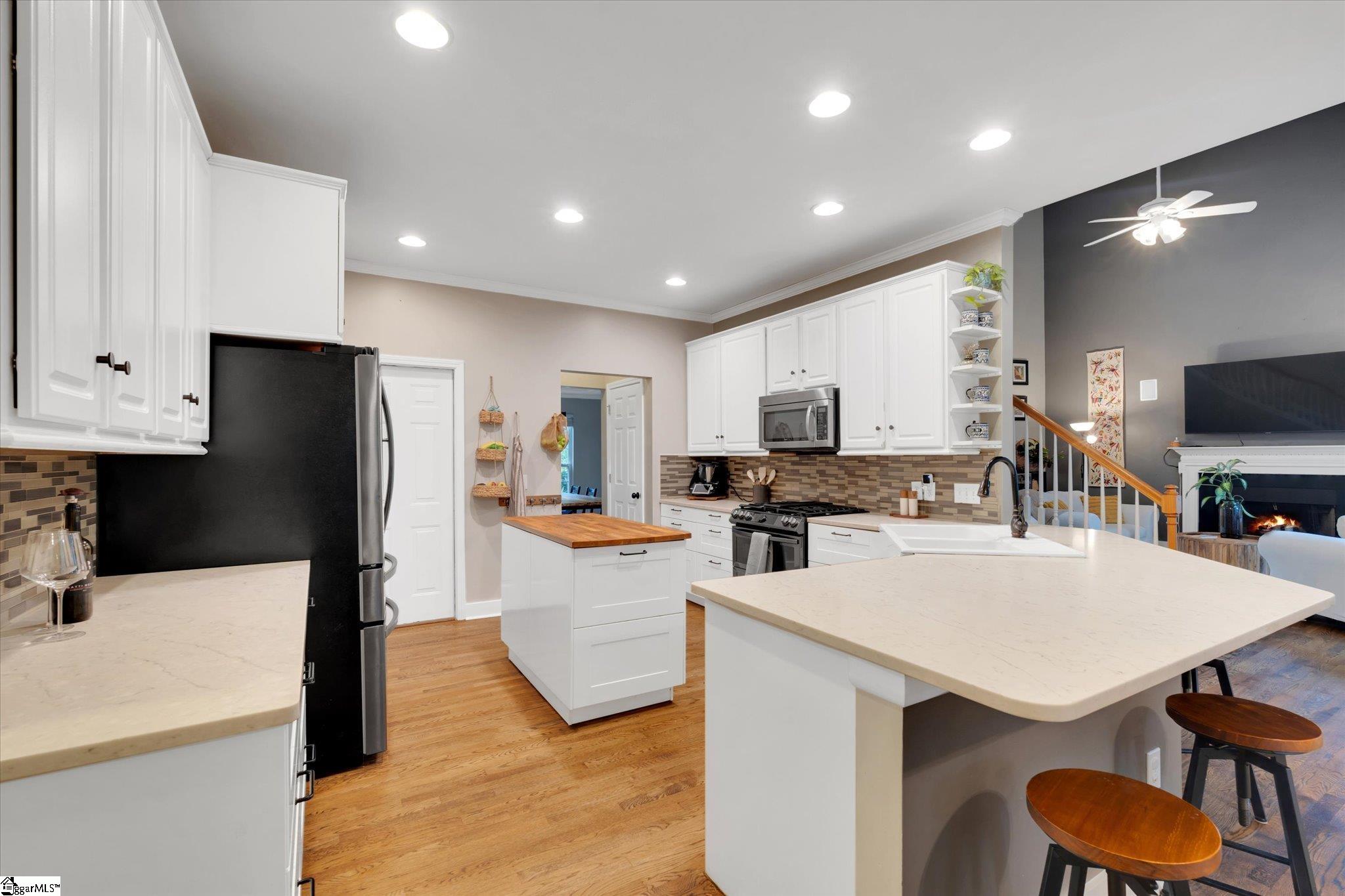 10 Mountain Rose Court