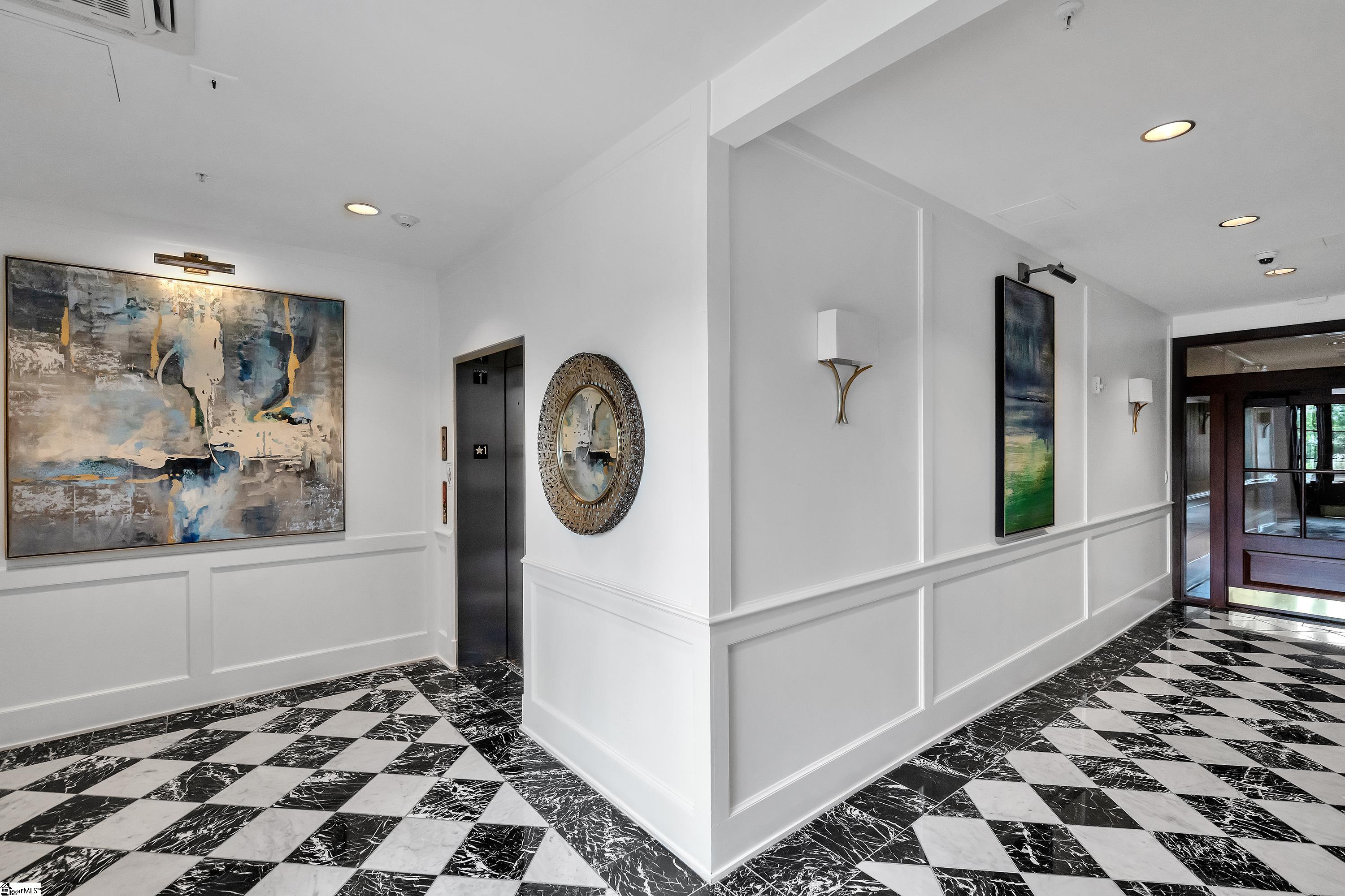 121 Rhett Street # 502