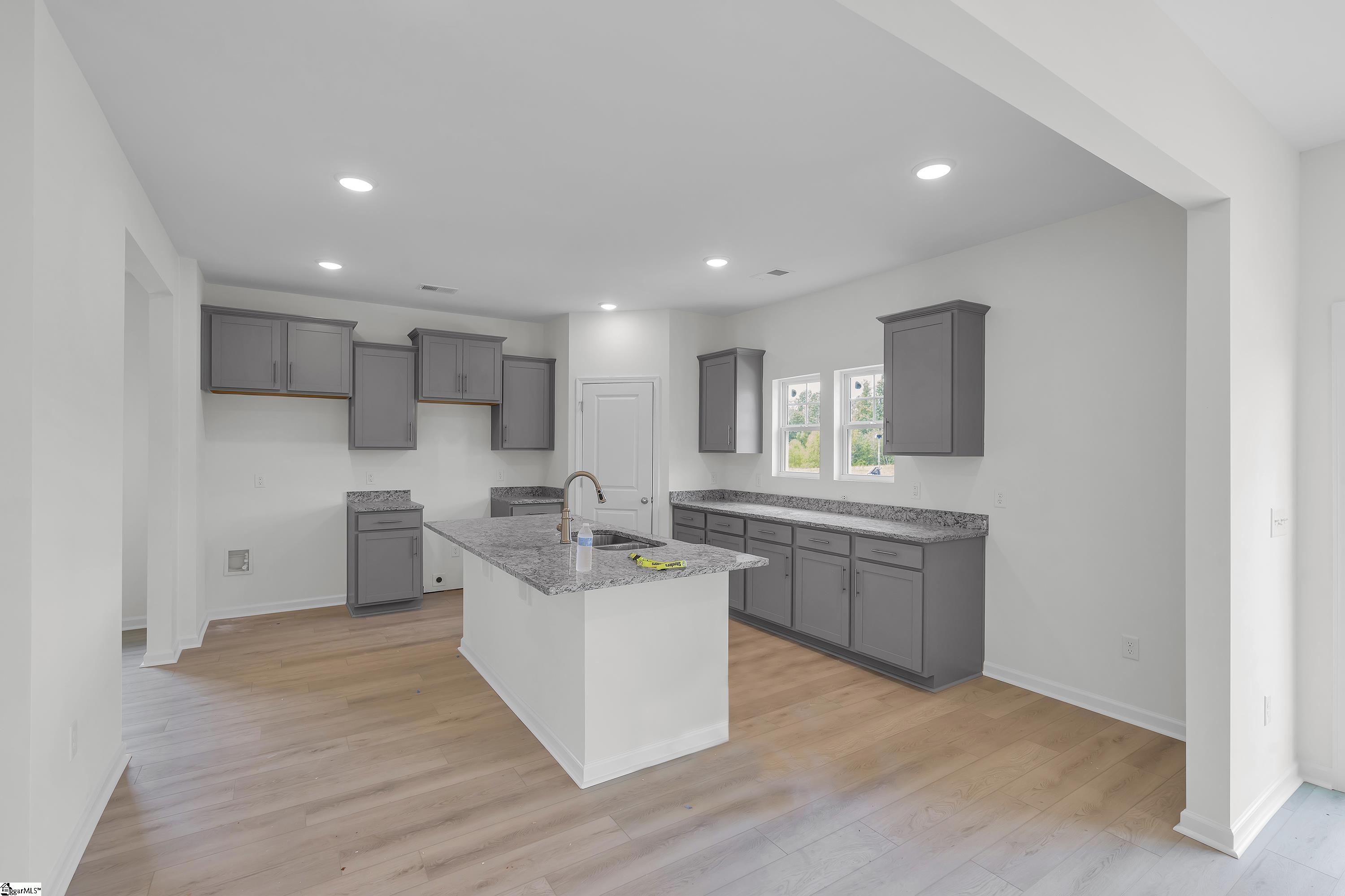 1046 Leoni Drive Lot 106