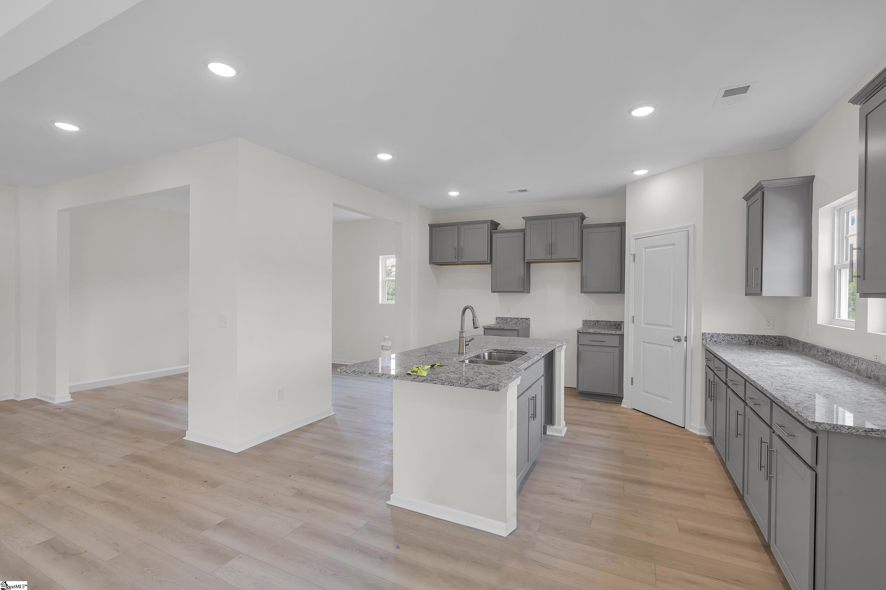 1046 Leoni Drive Lot 106