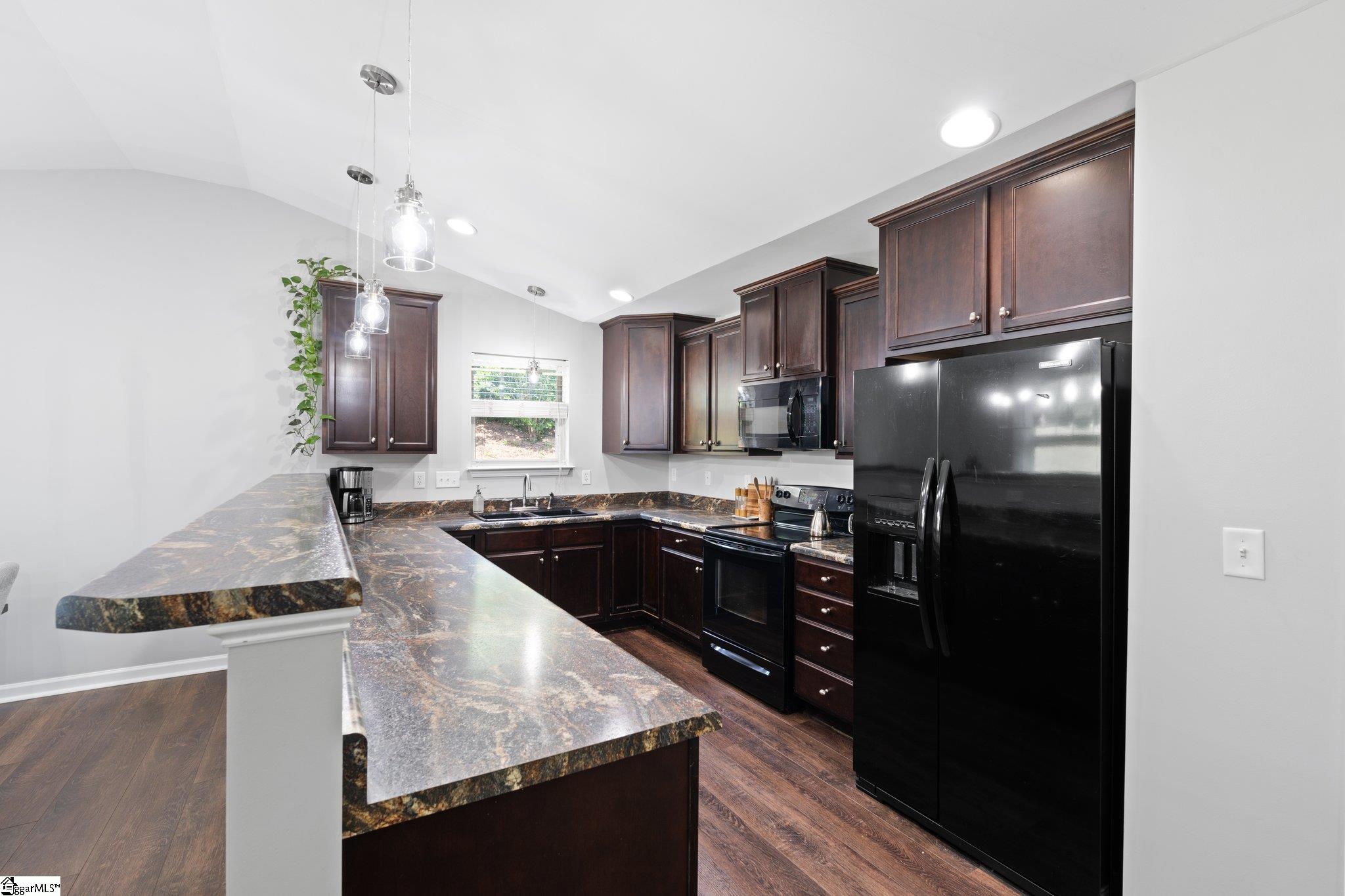 54 Thunderbird Drive