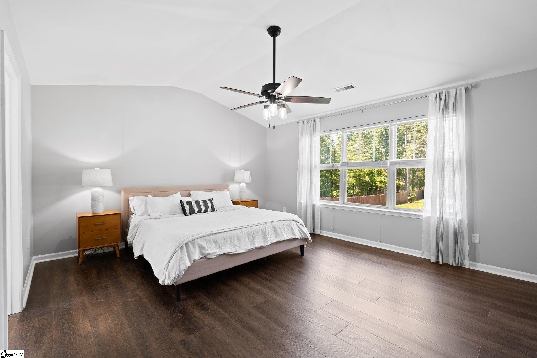 54 Thunderbird Drive