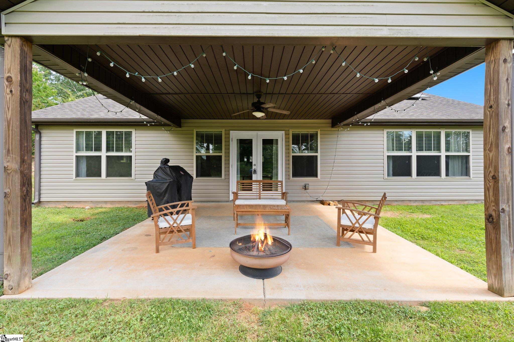 54 Thunderbird Drive