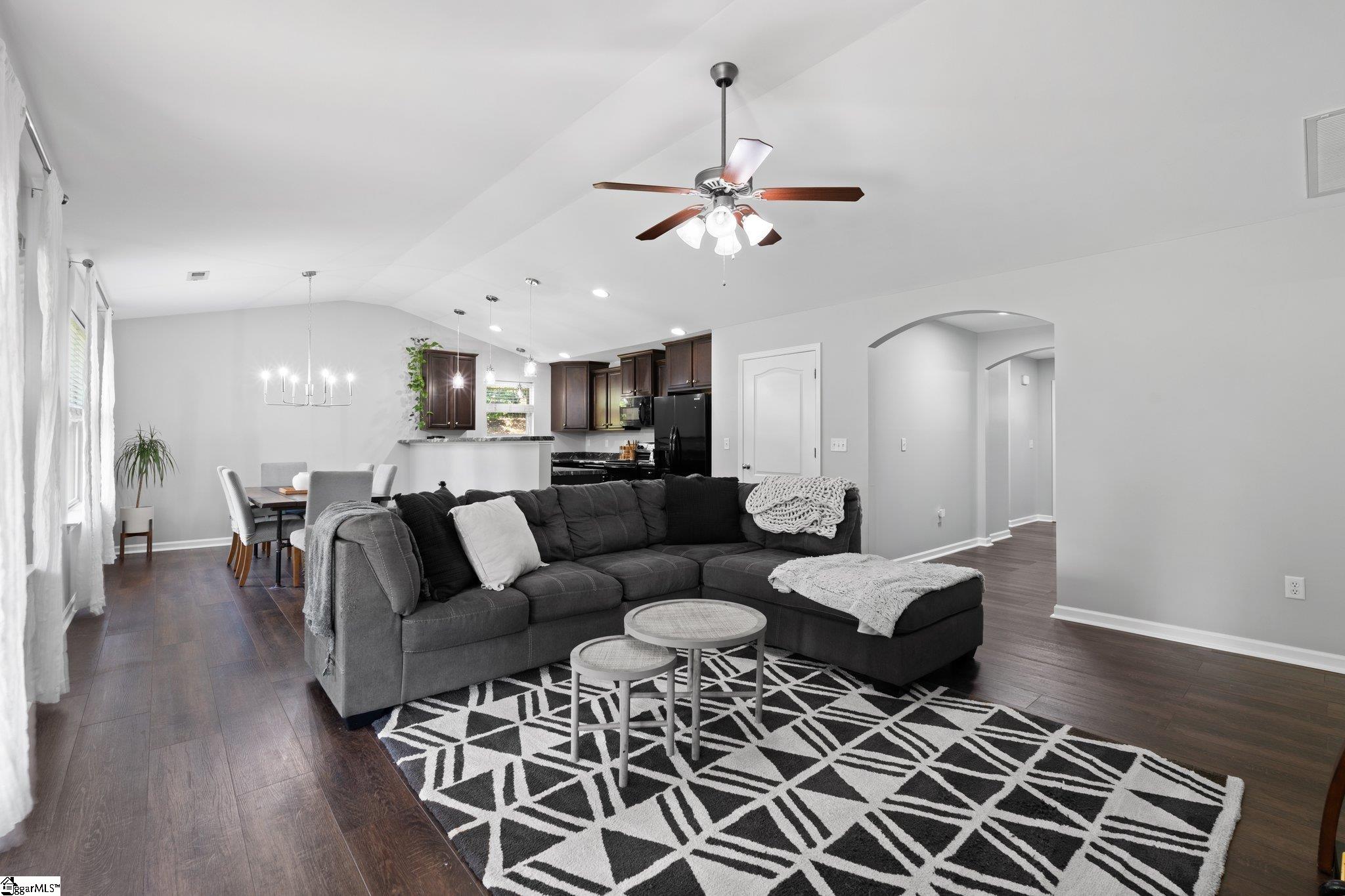 54 Thunderbird Drive