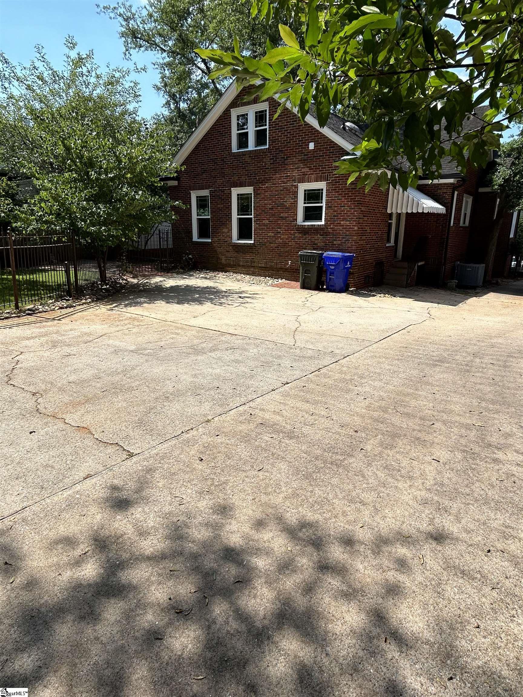 223 Cleveland Street