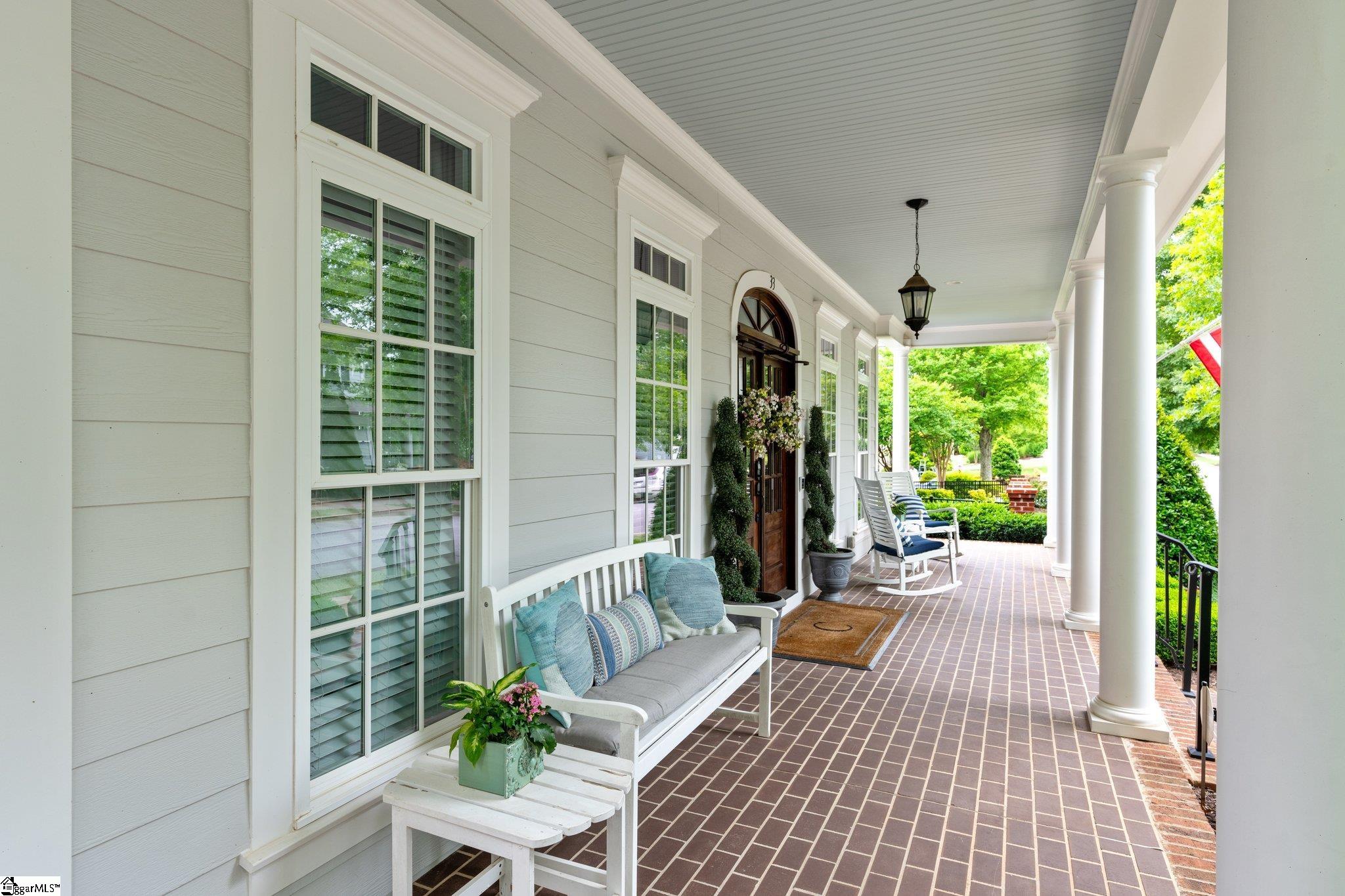 33 Hollingsworth Drive