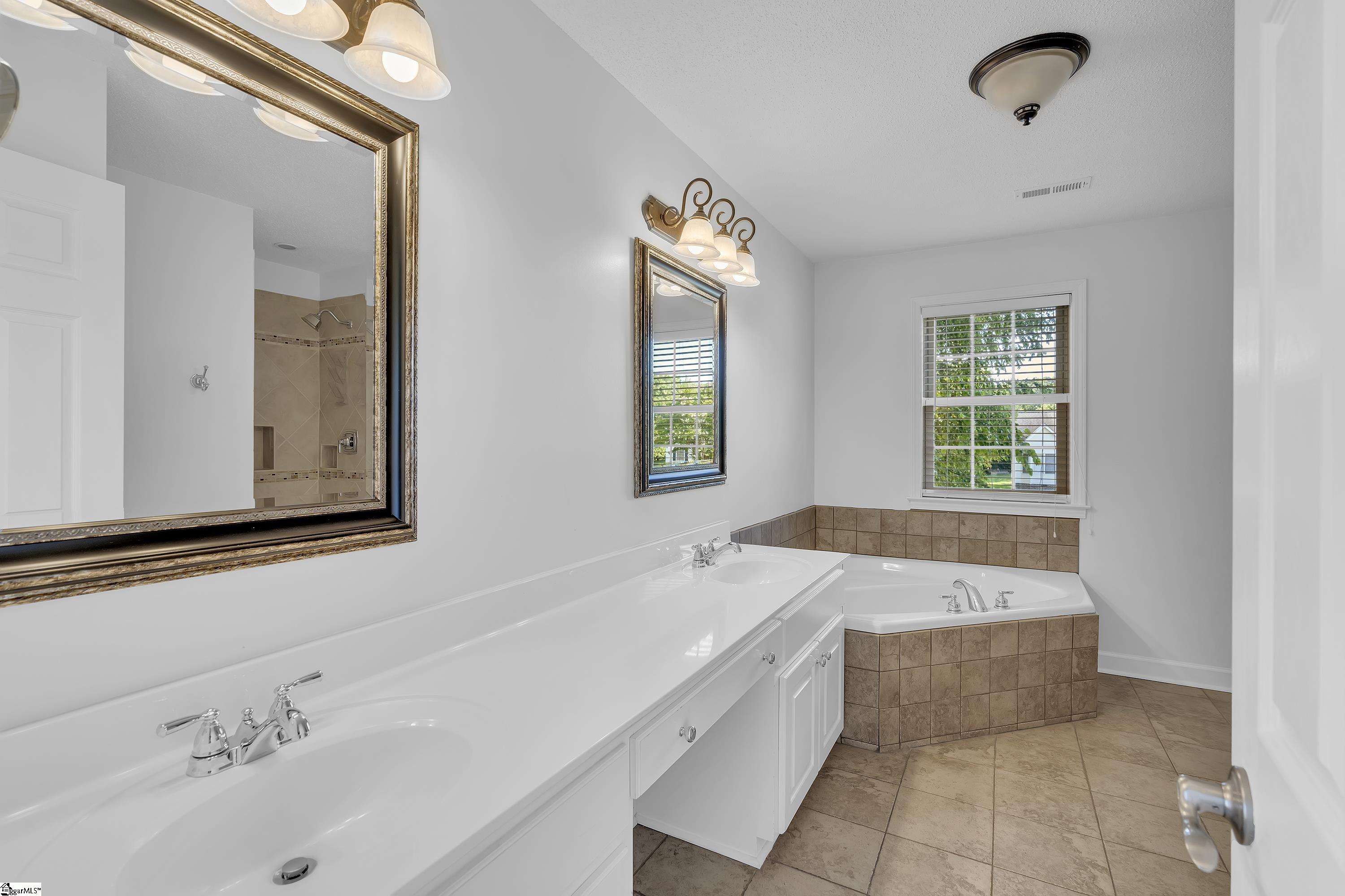 108 Silver Ridge Court