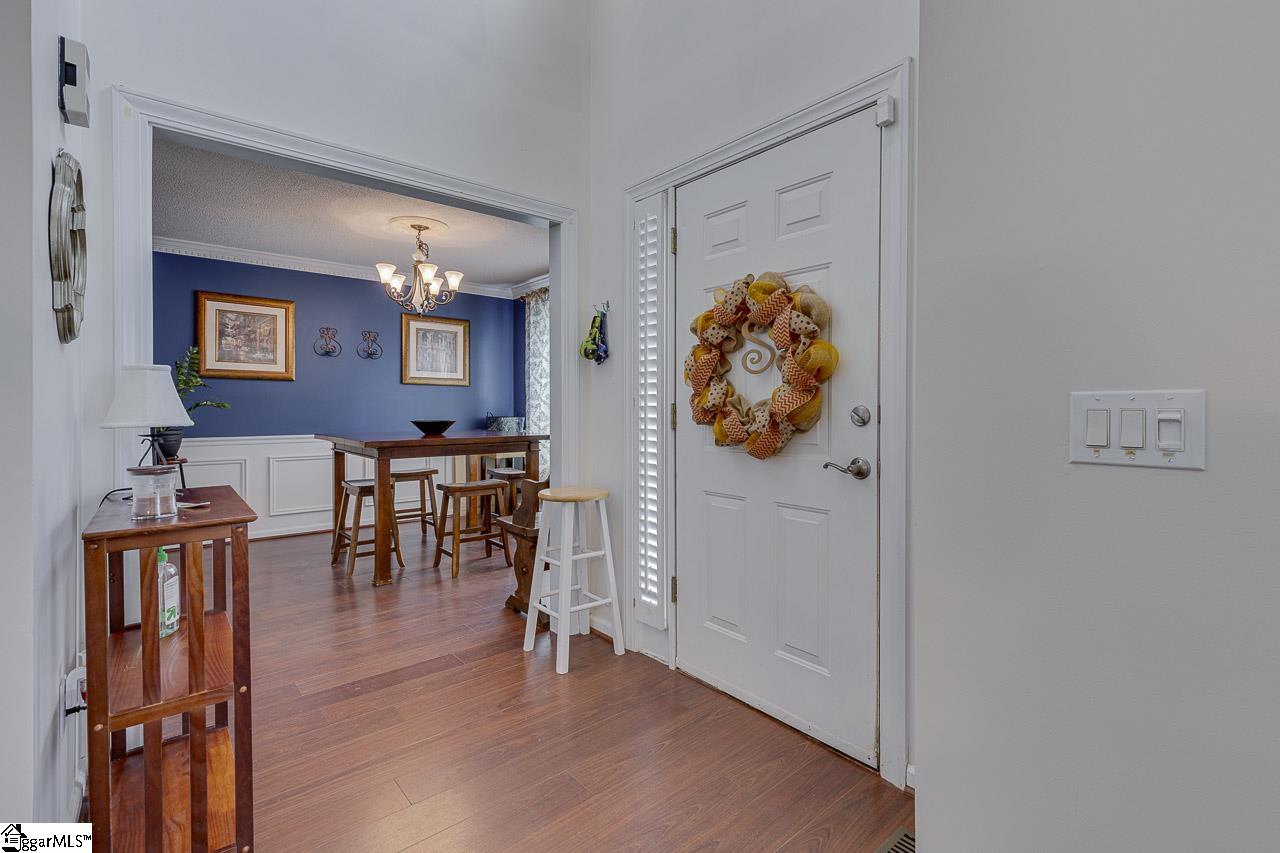 6 Arbordale Lane