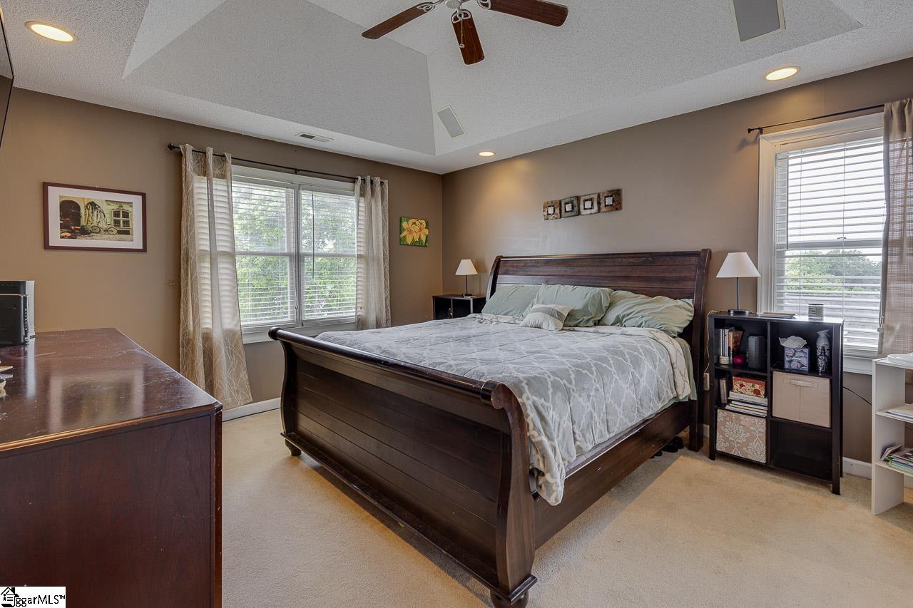 6 Arbordale Lane