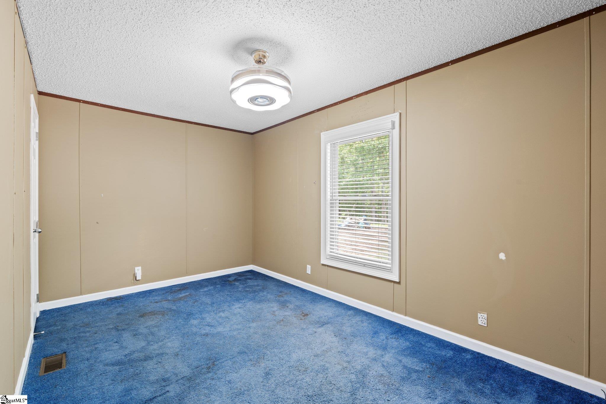 71 Lodgeview Court
