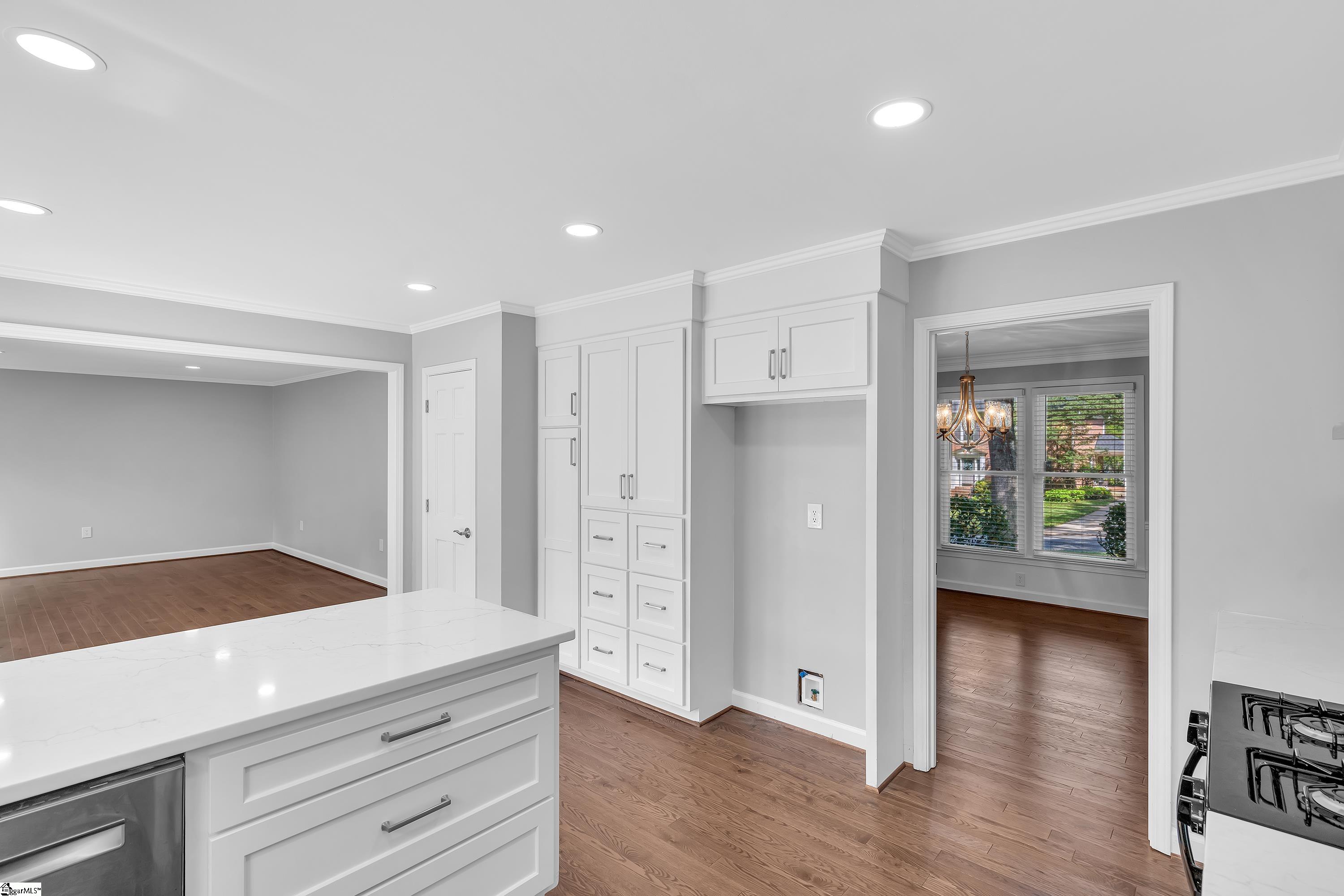 103 W Shallowstone Road