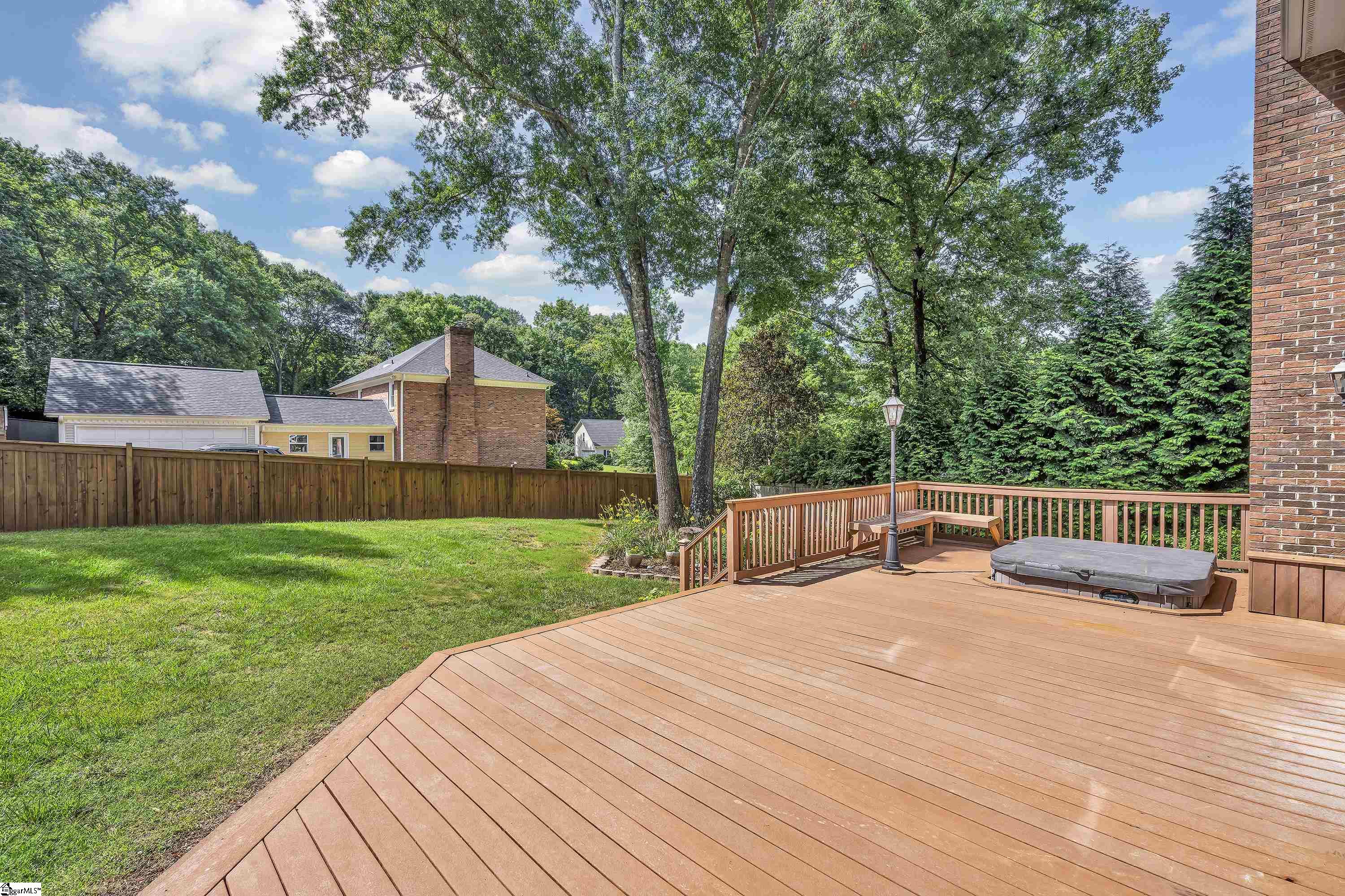 103 W Shallowstone Road