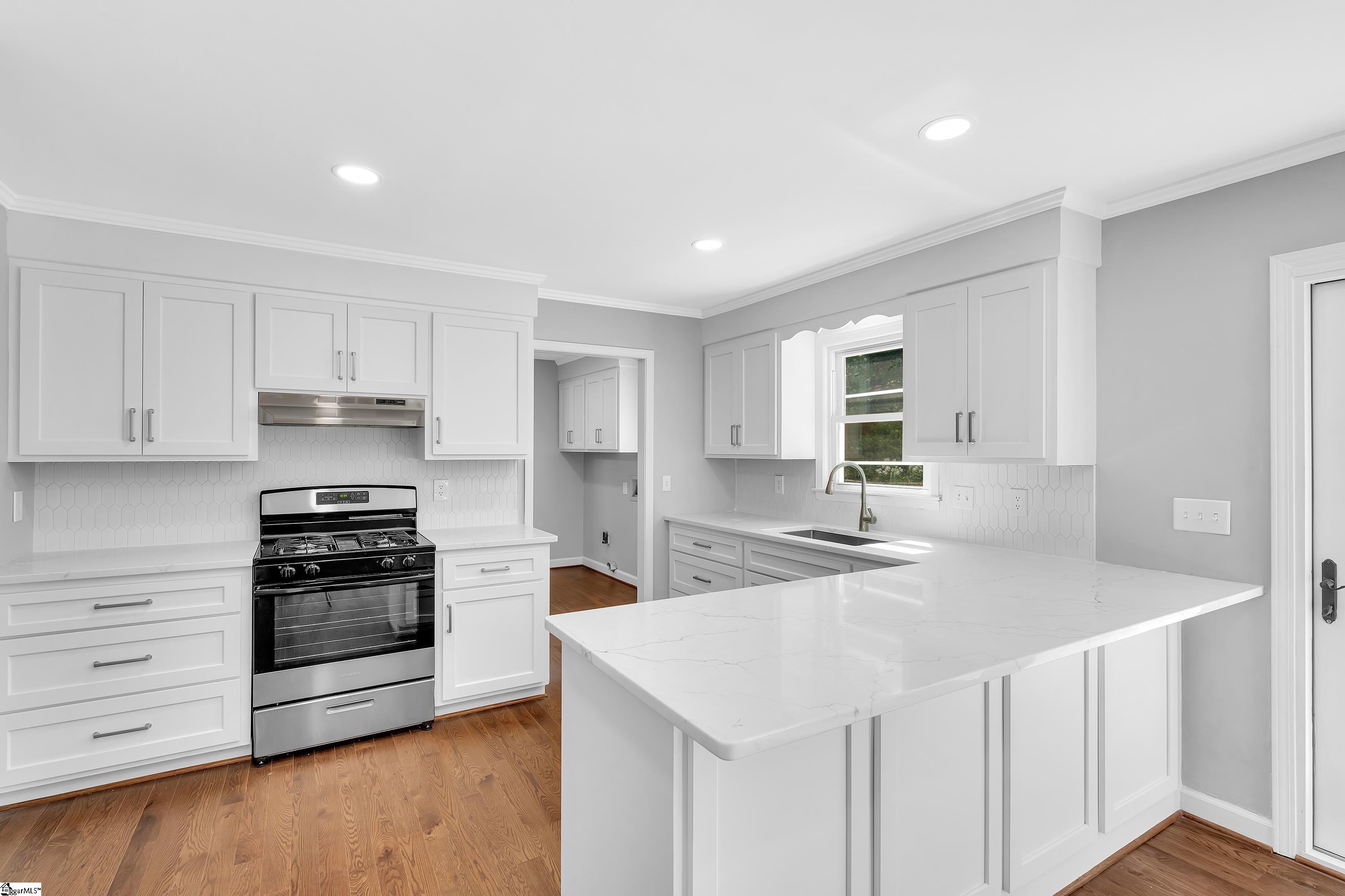 103 W Shallowstone Road