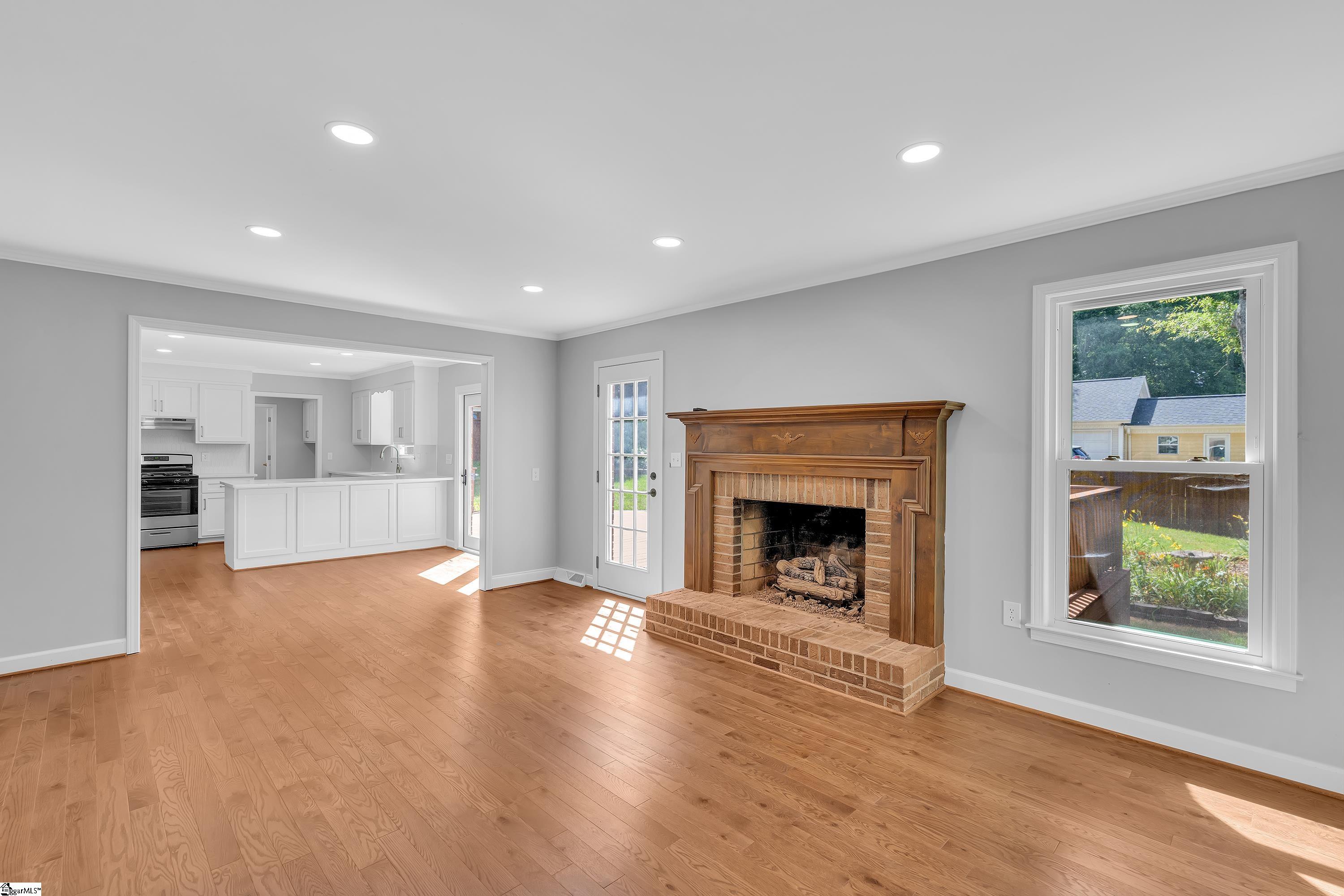 103 W Shallowstone Road