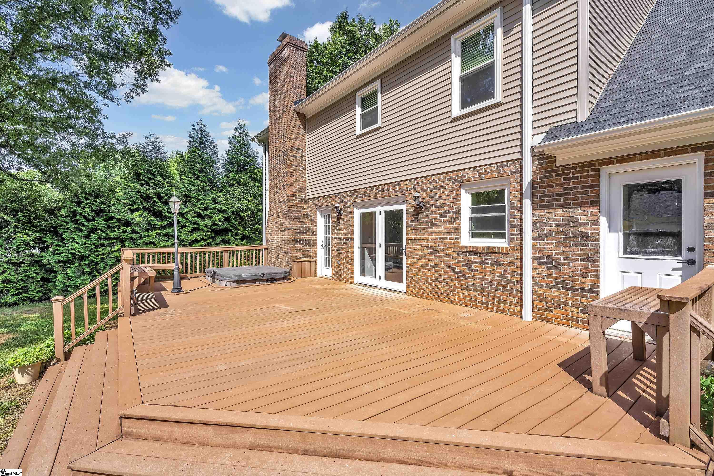 103 W Shallowstone Road