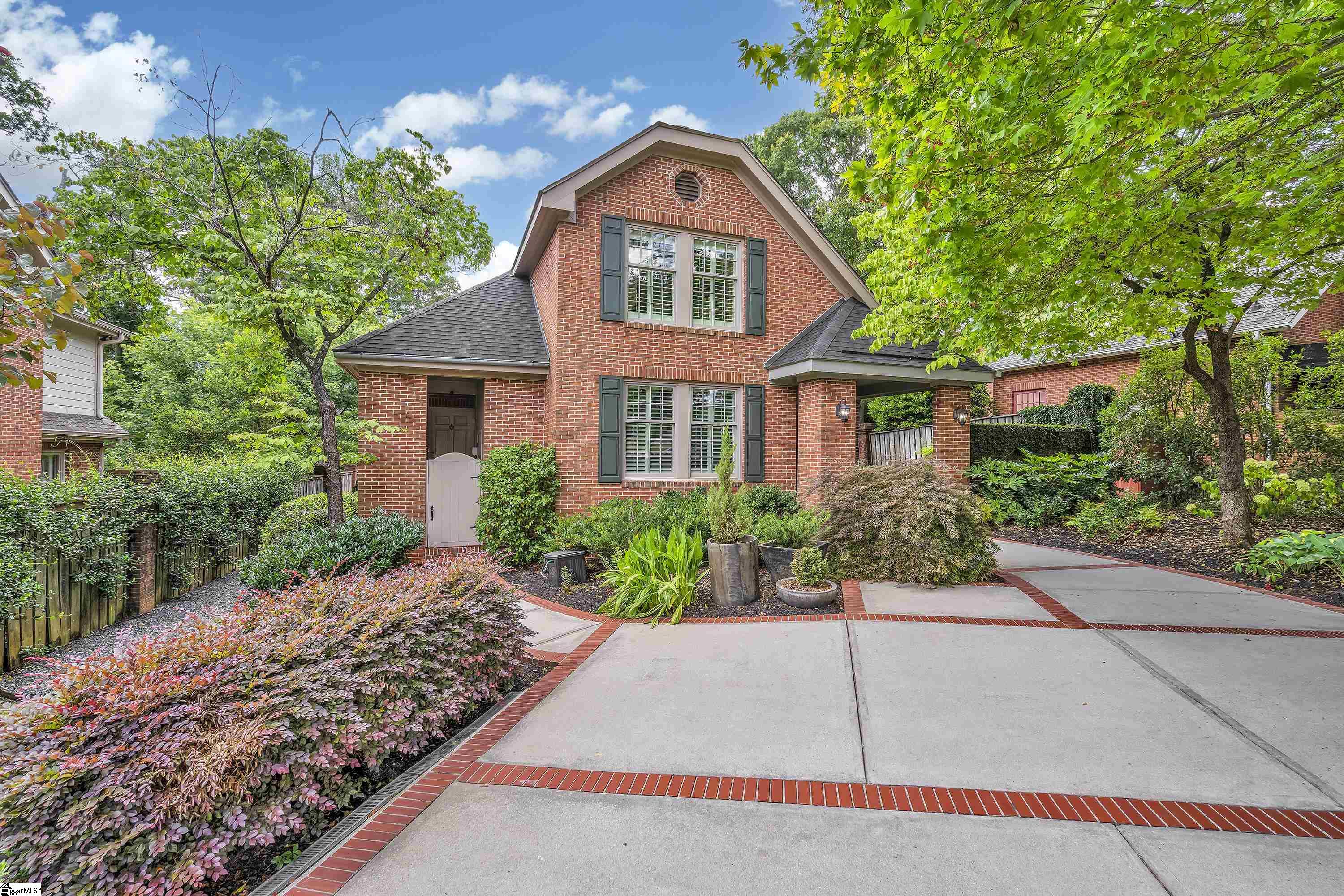 6 Byrd Boulevard