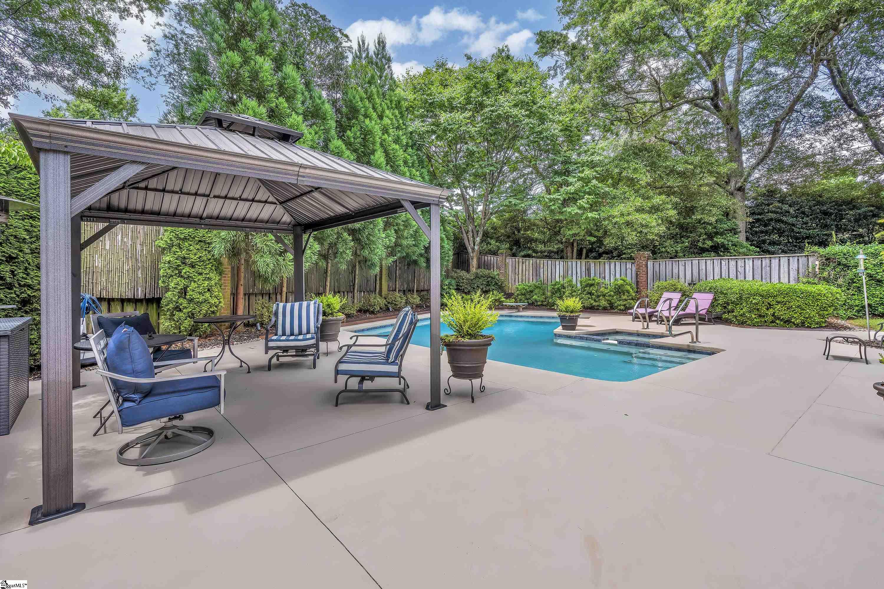 6 Byrd Boulevard
