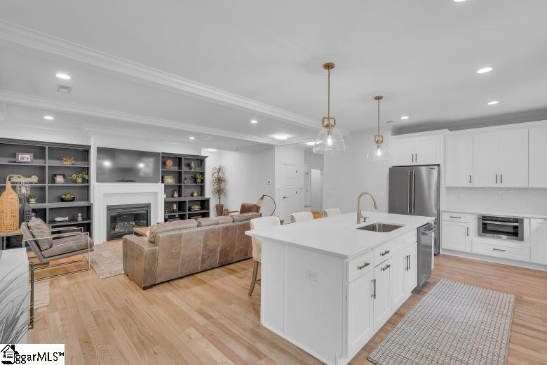 1206 Yellowood Drive