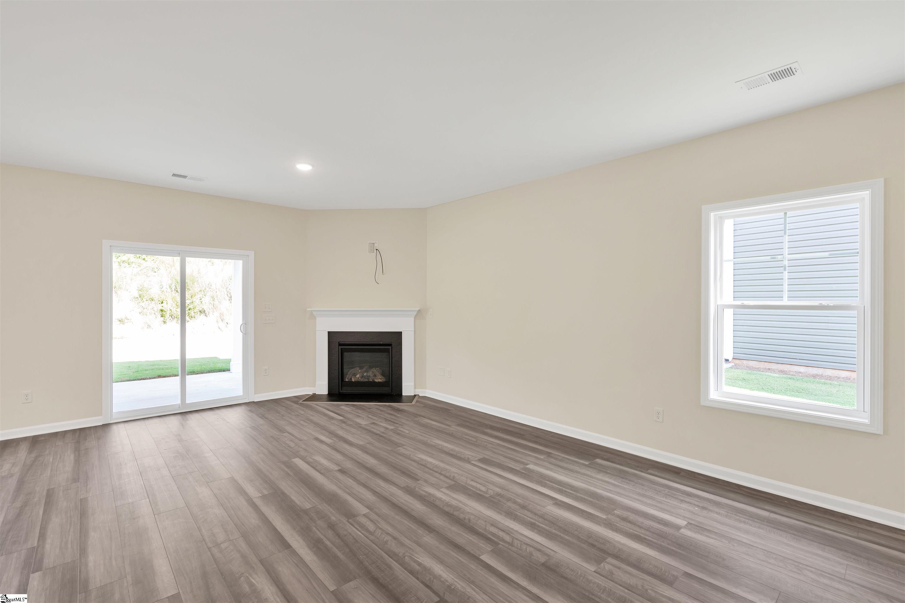 1082 Silverbend Trail