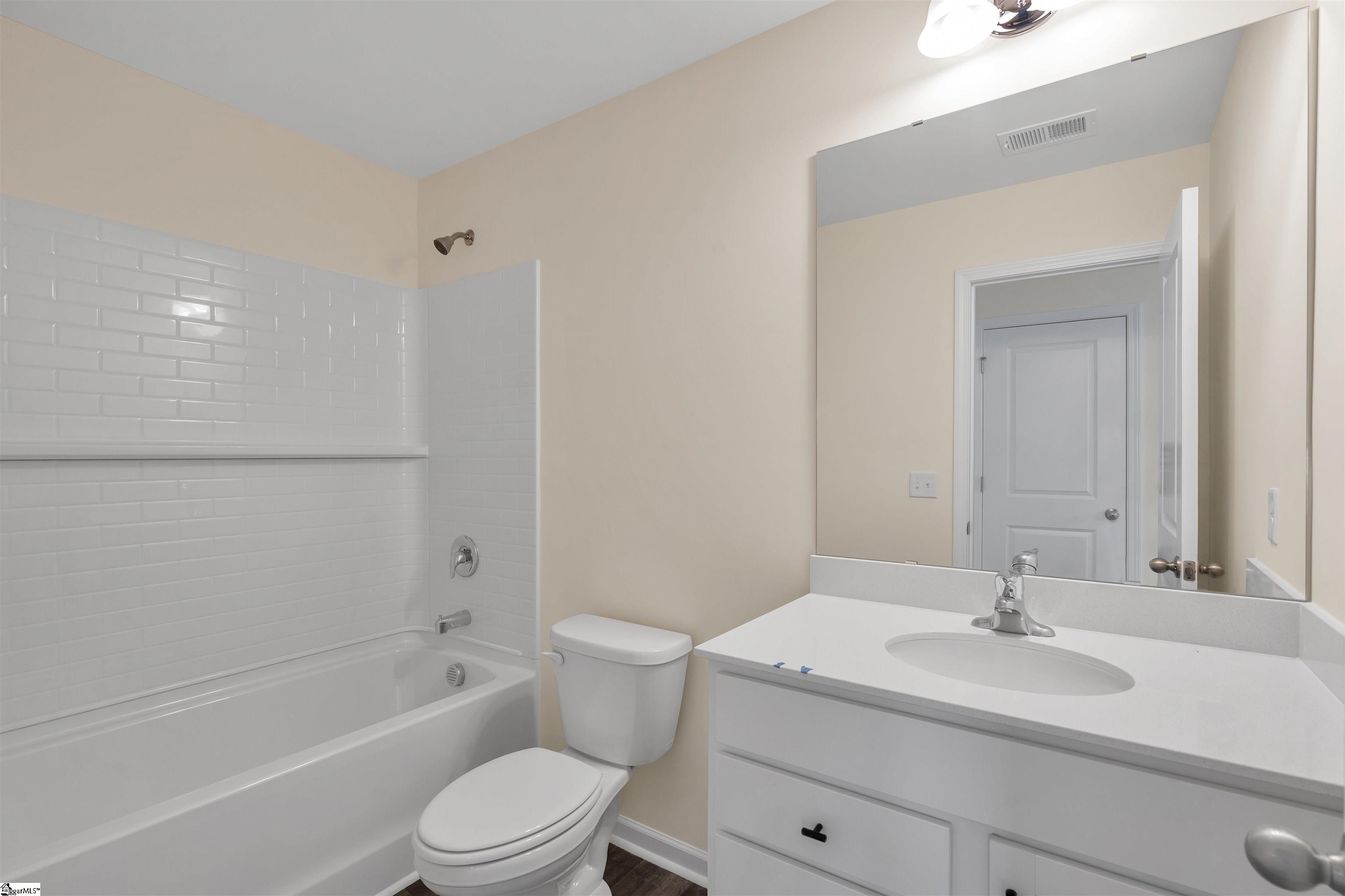 1082 Silverbend Trail