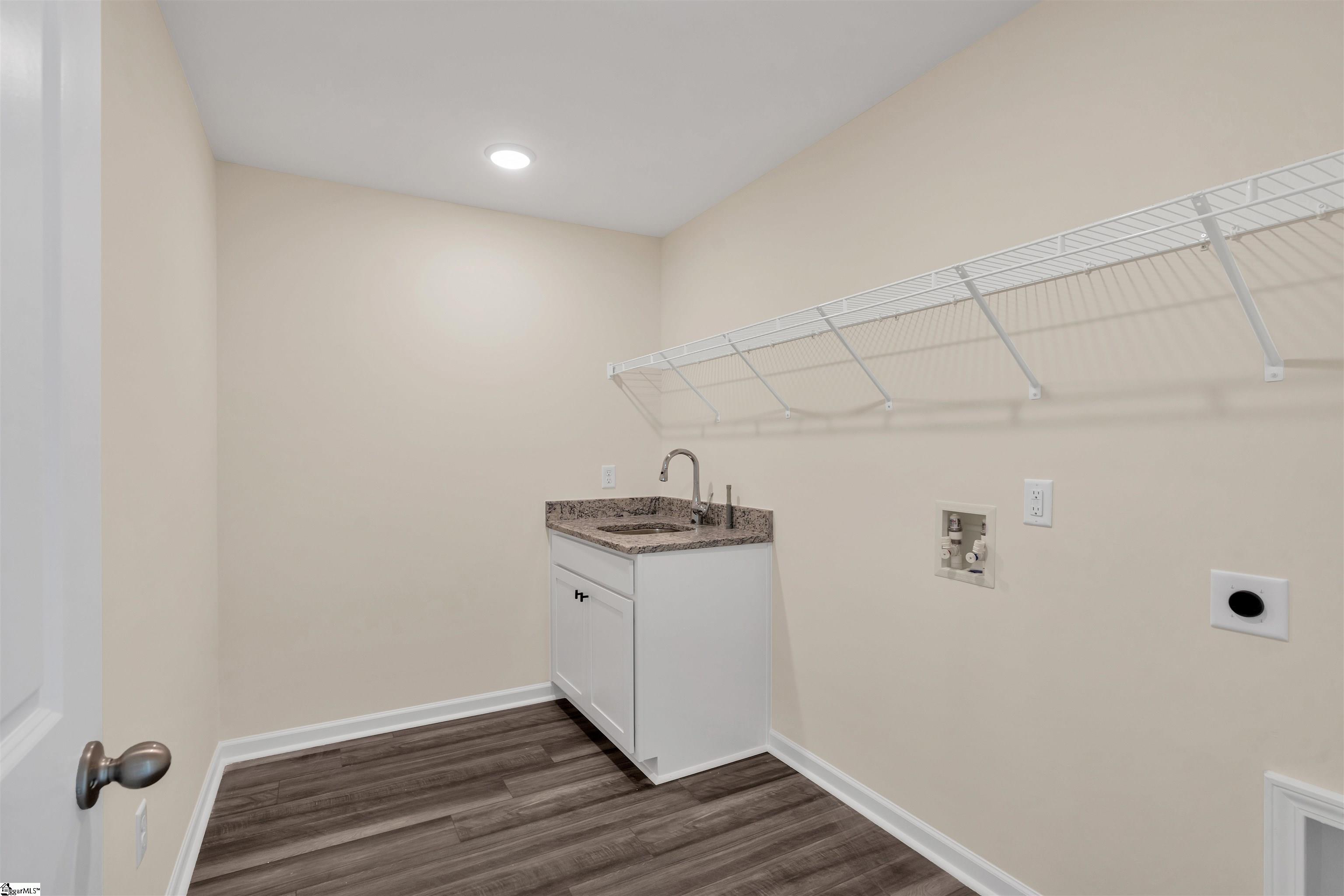 1082 Silverbend Trail