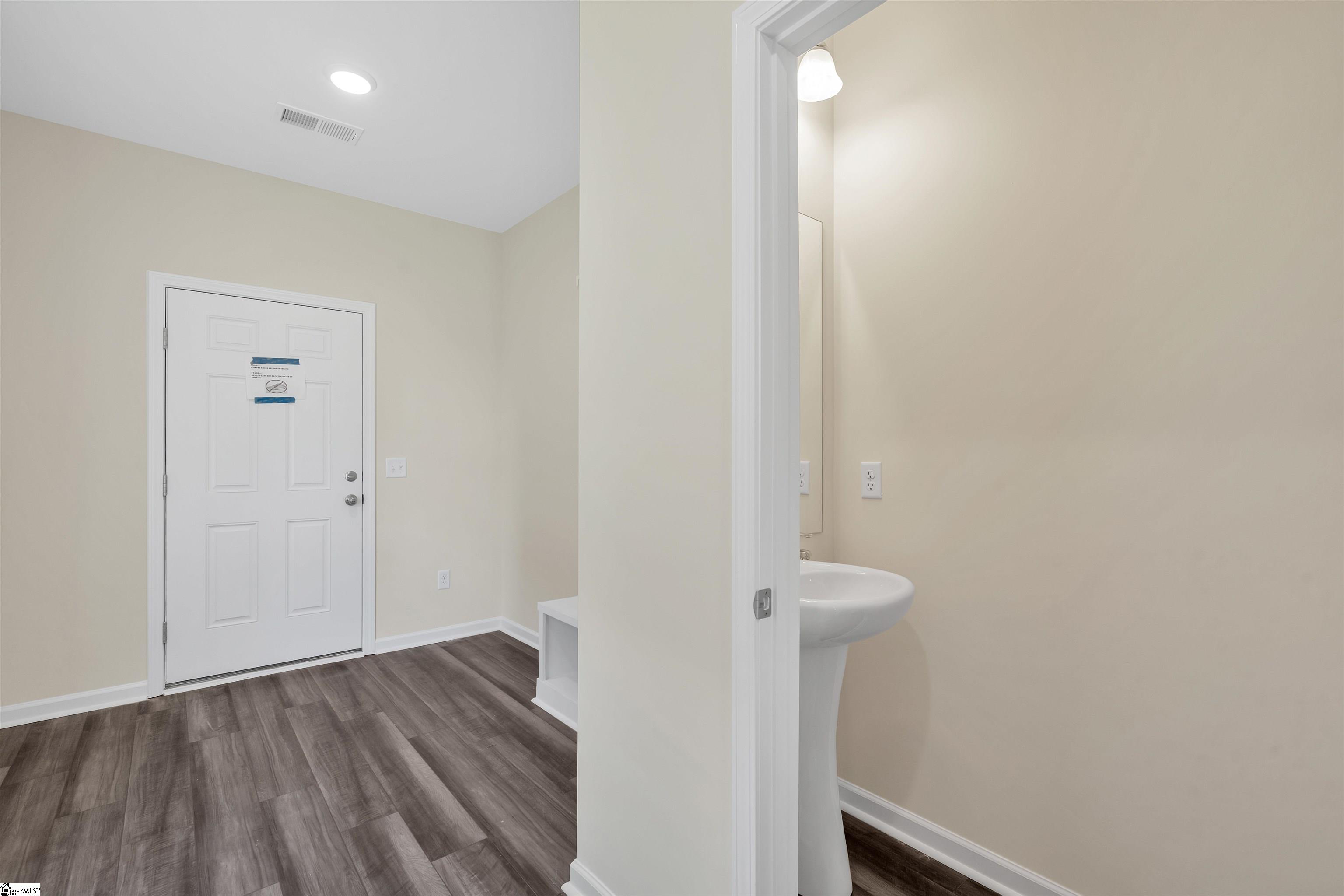 1082 Silverbend Trail