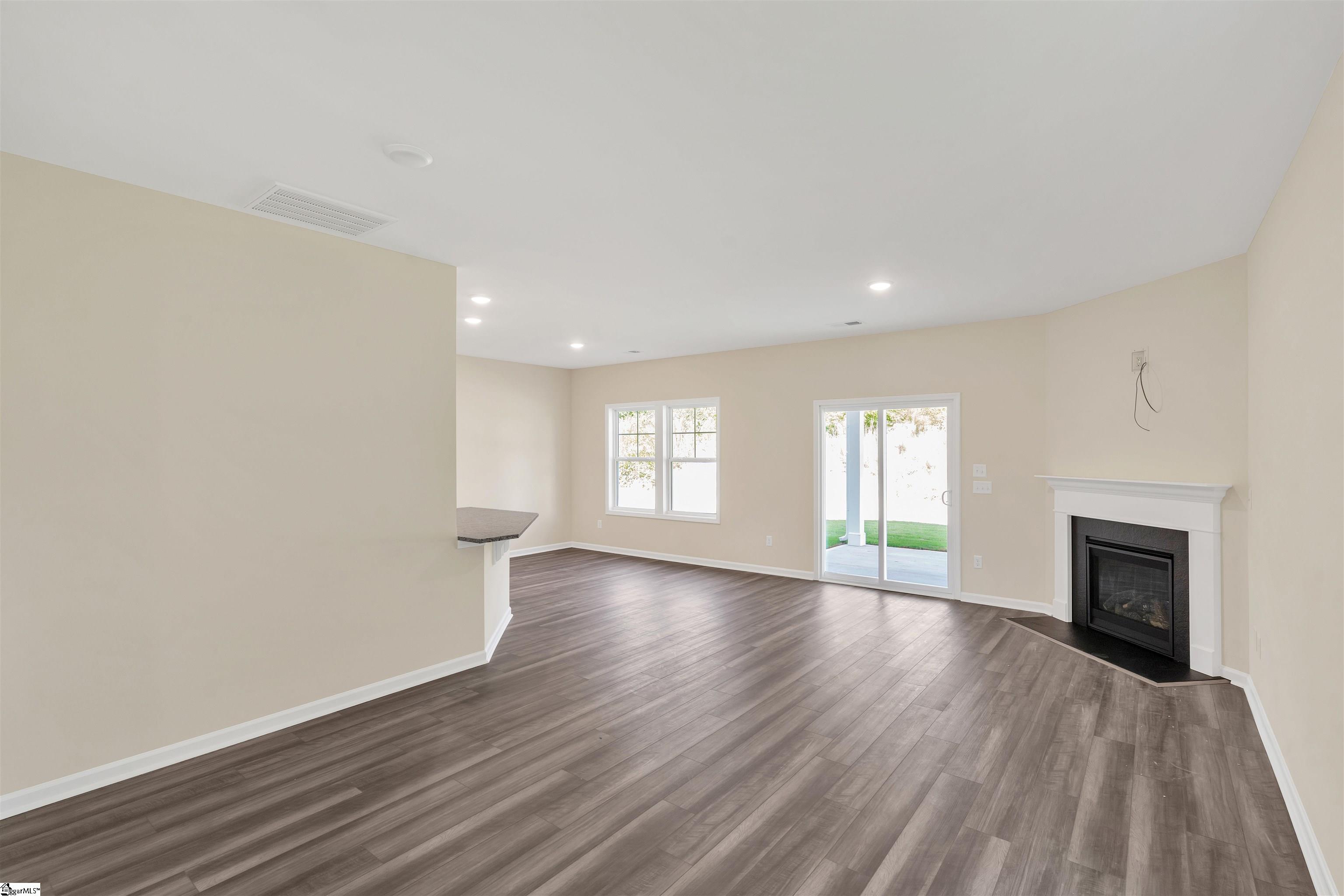 1082 Silverbend Trail