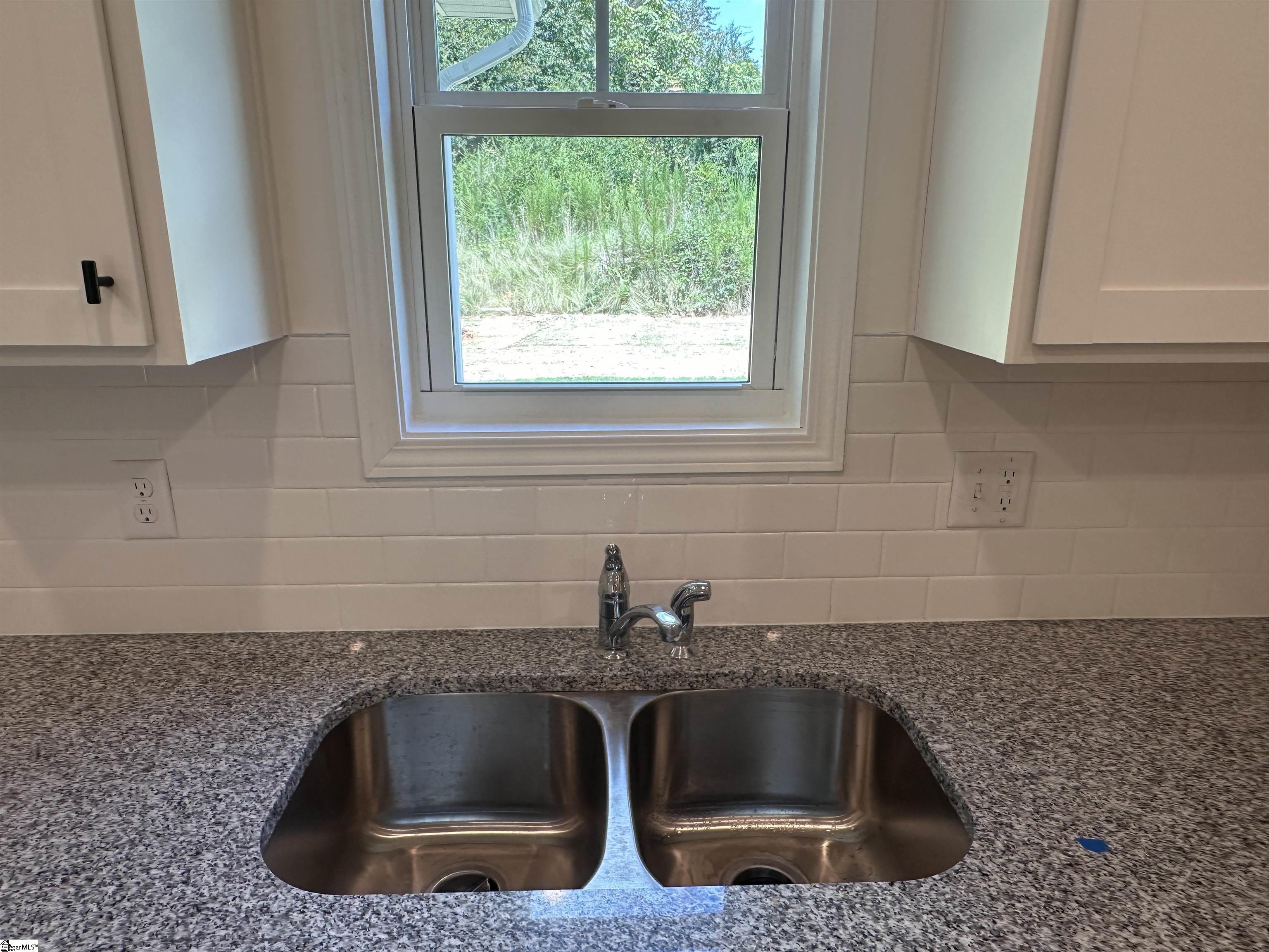 1086 Silverbend Trail