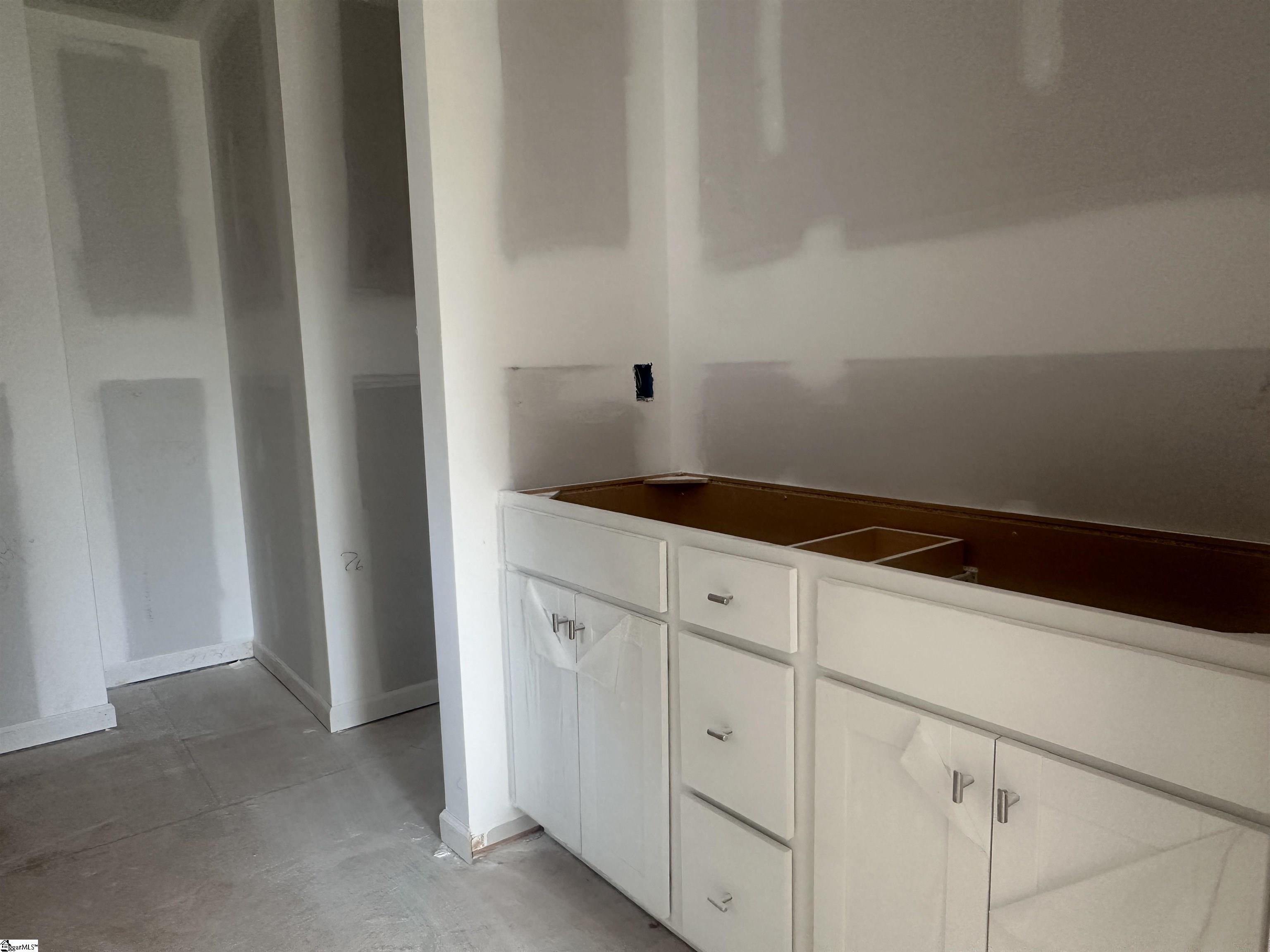 1094 Silverbend Trail