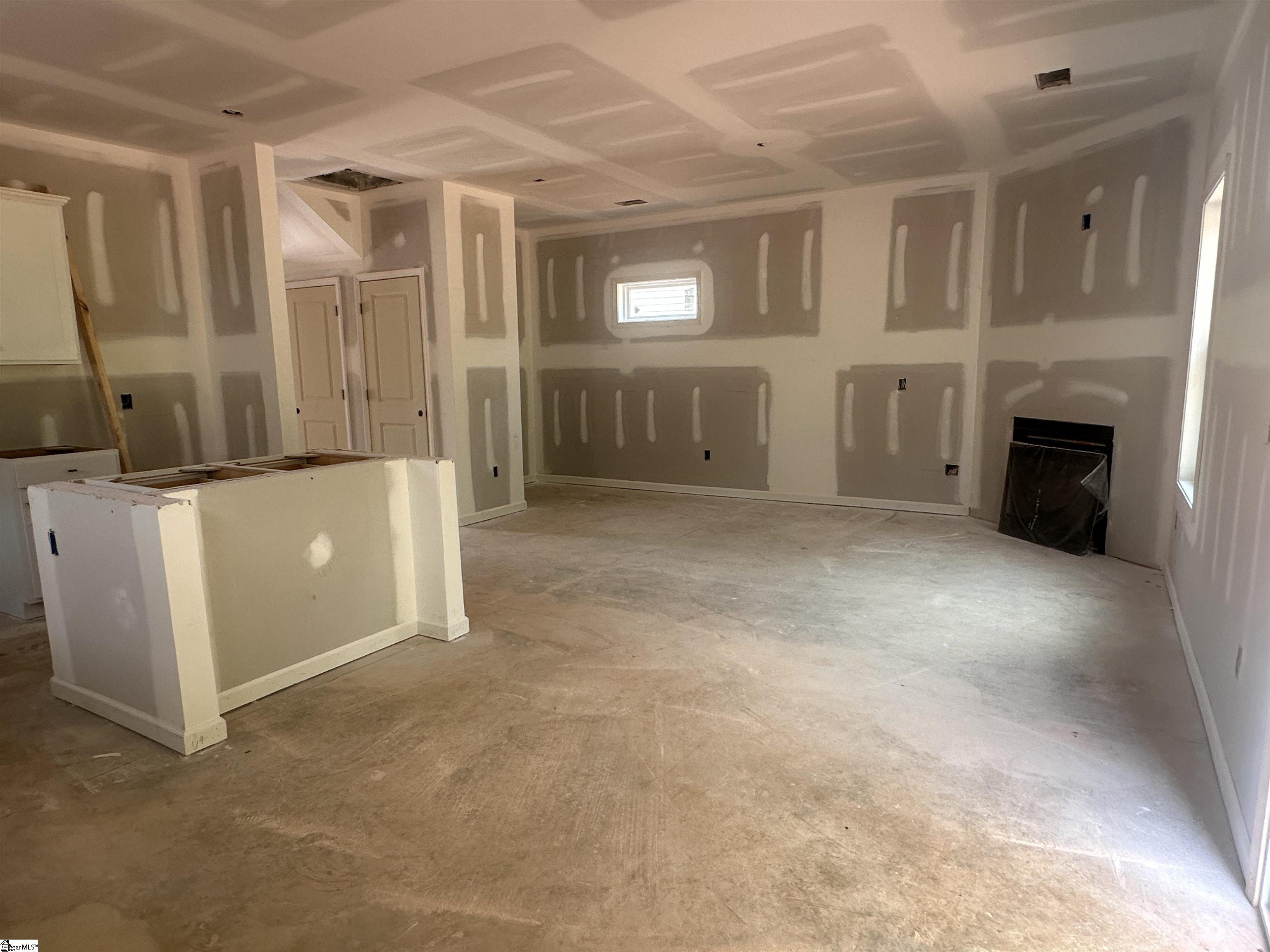 1090 Silverbend Trail