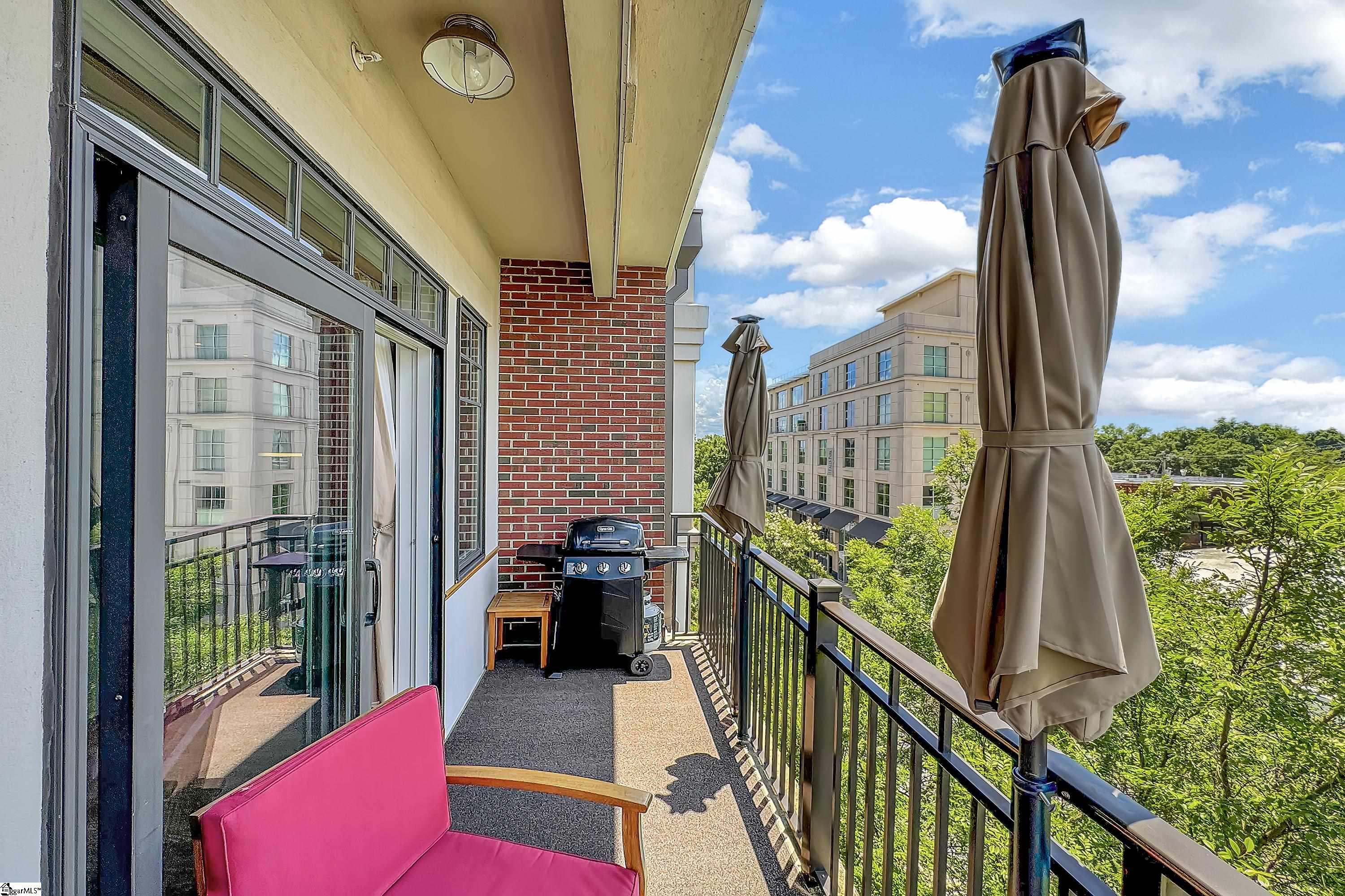 155 Riverplace Unit 408