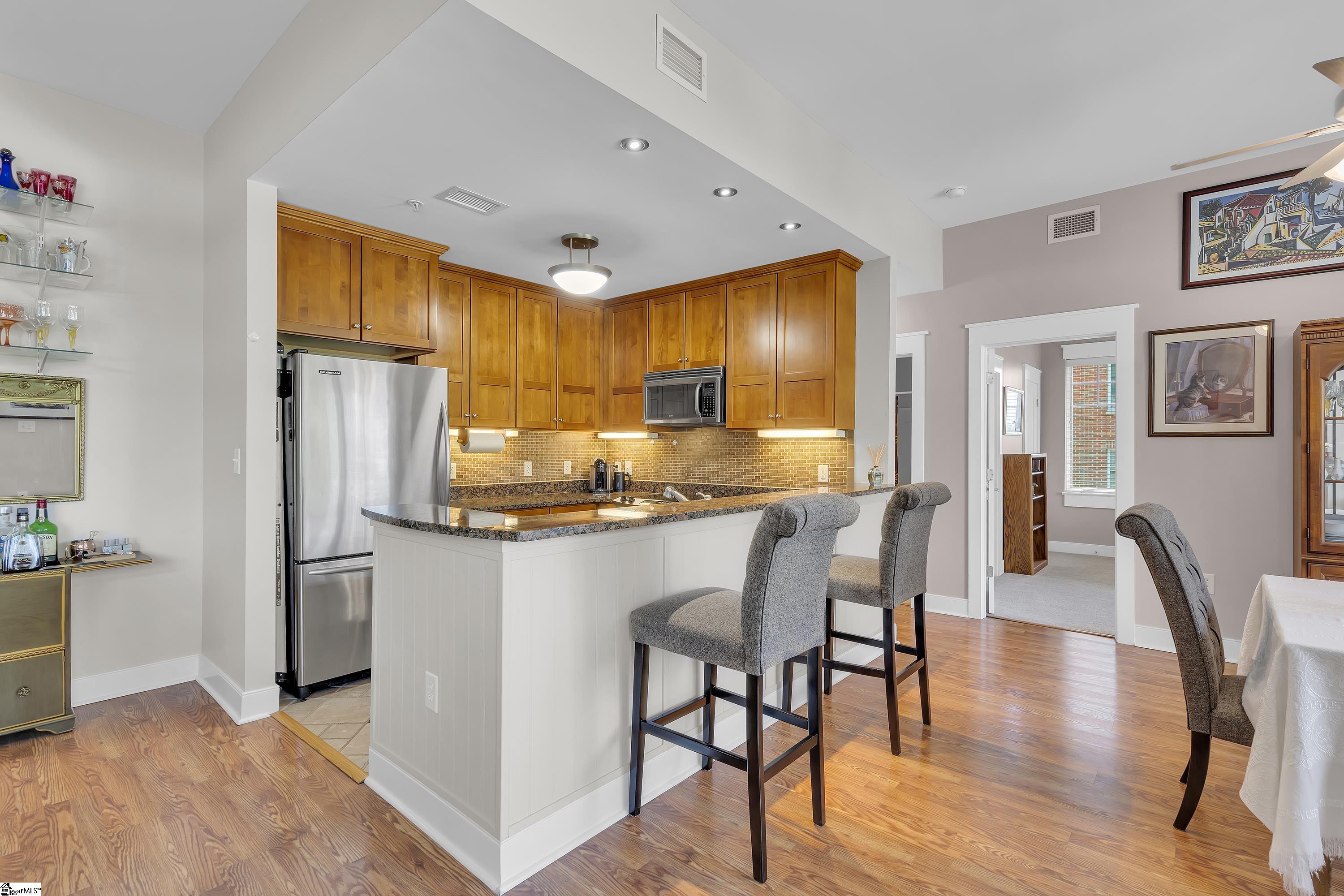 155 Riverplace Unit 408