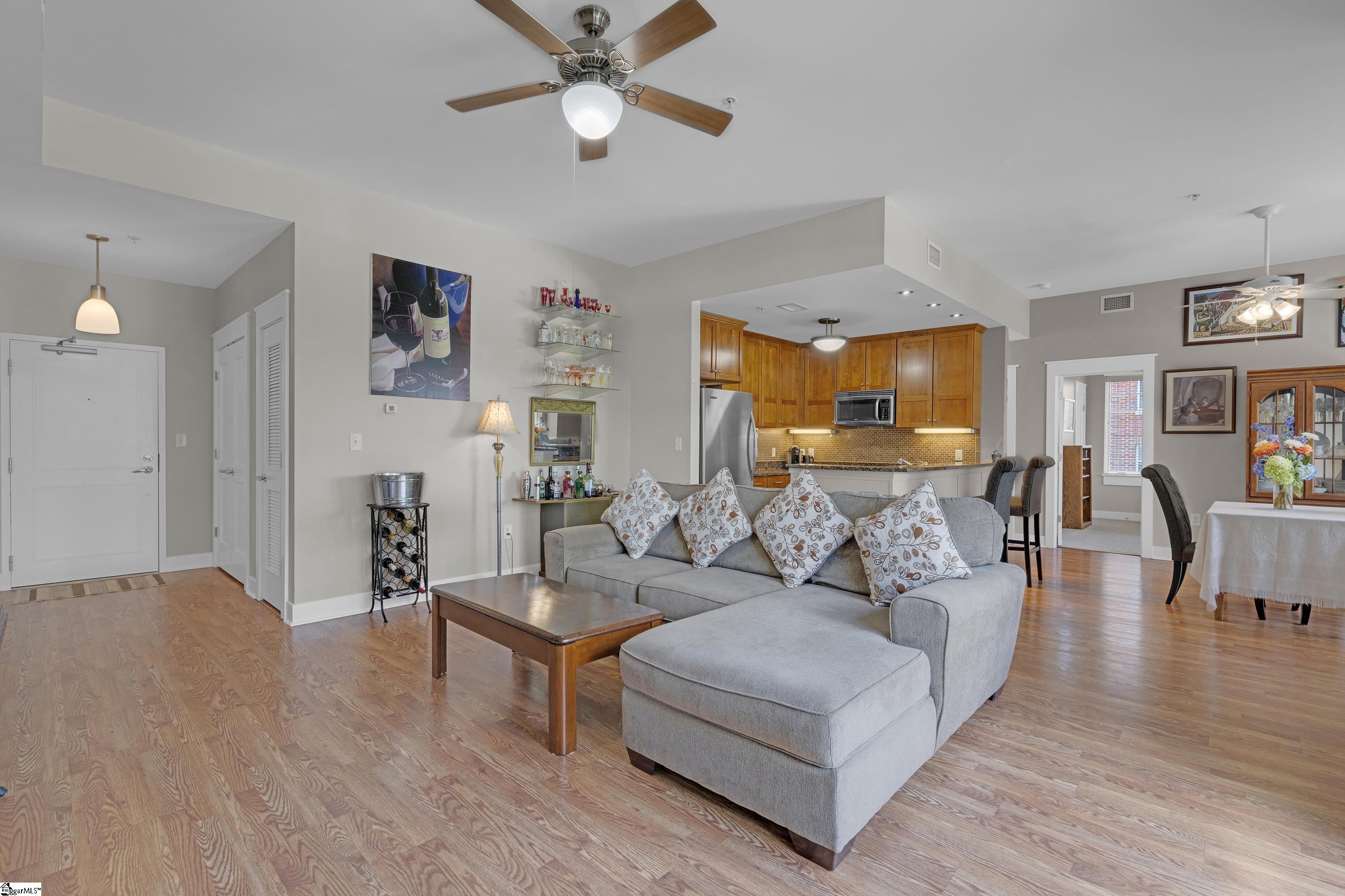 155 Riverplace Unit 408