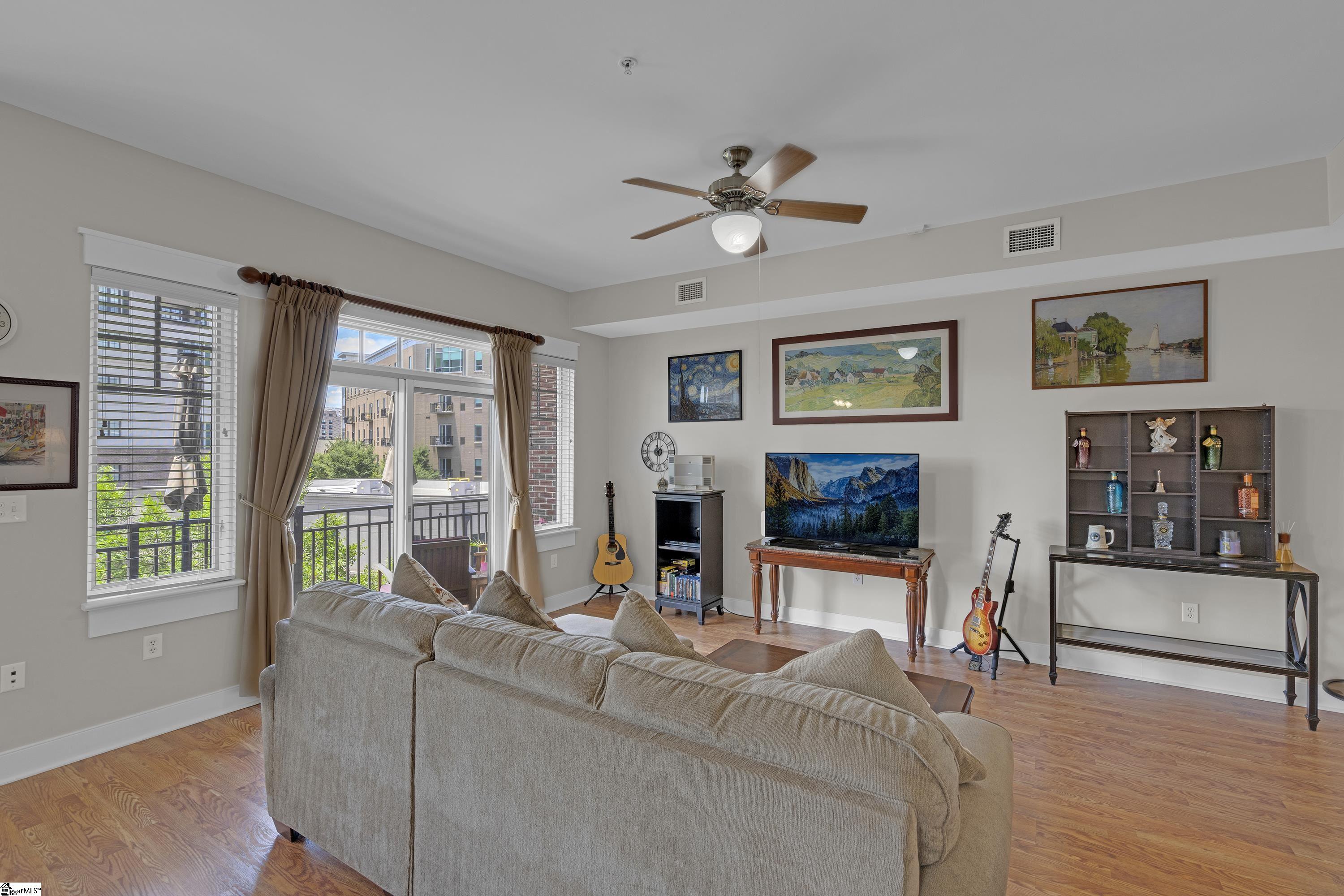 155 Riverplace Unit 408