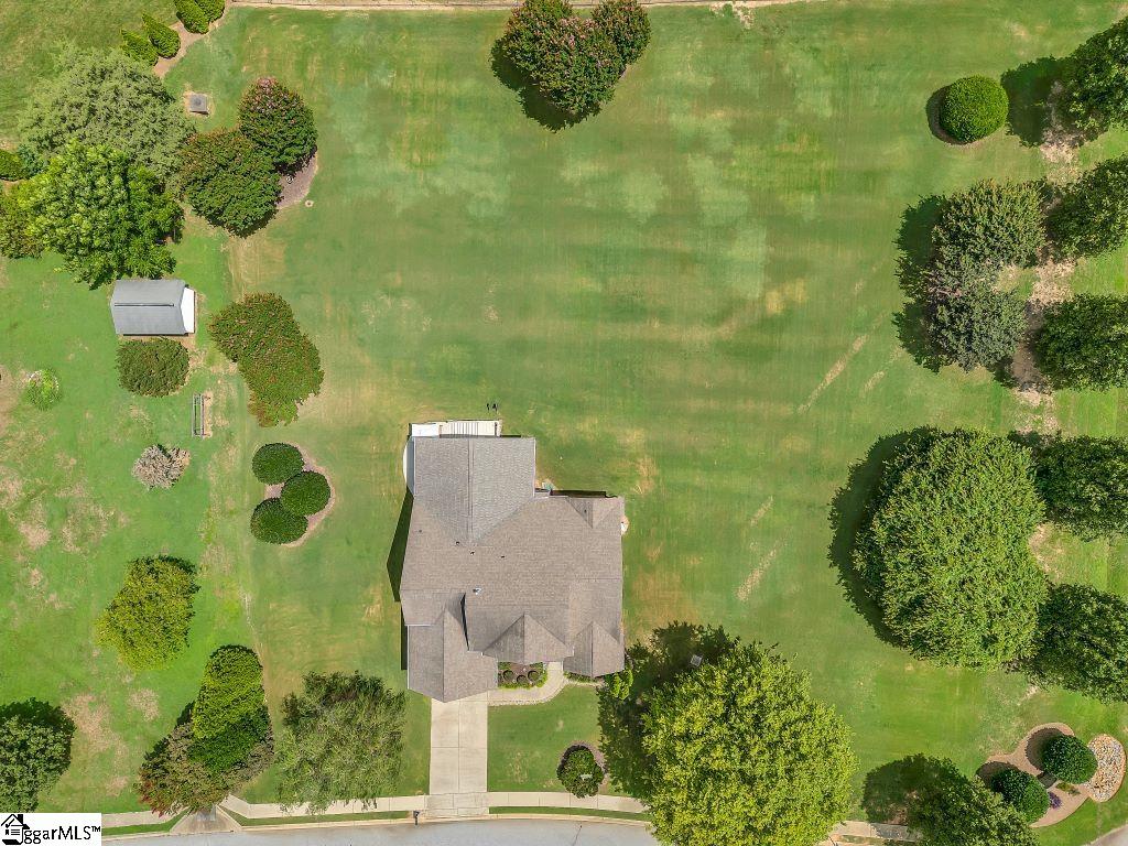 2 Franklin Meadow Way