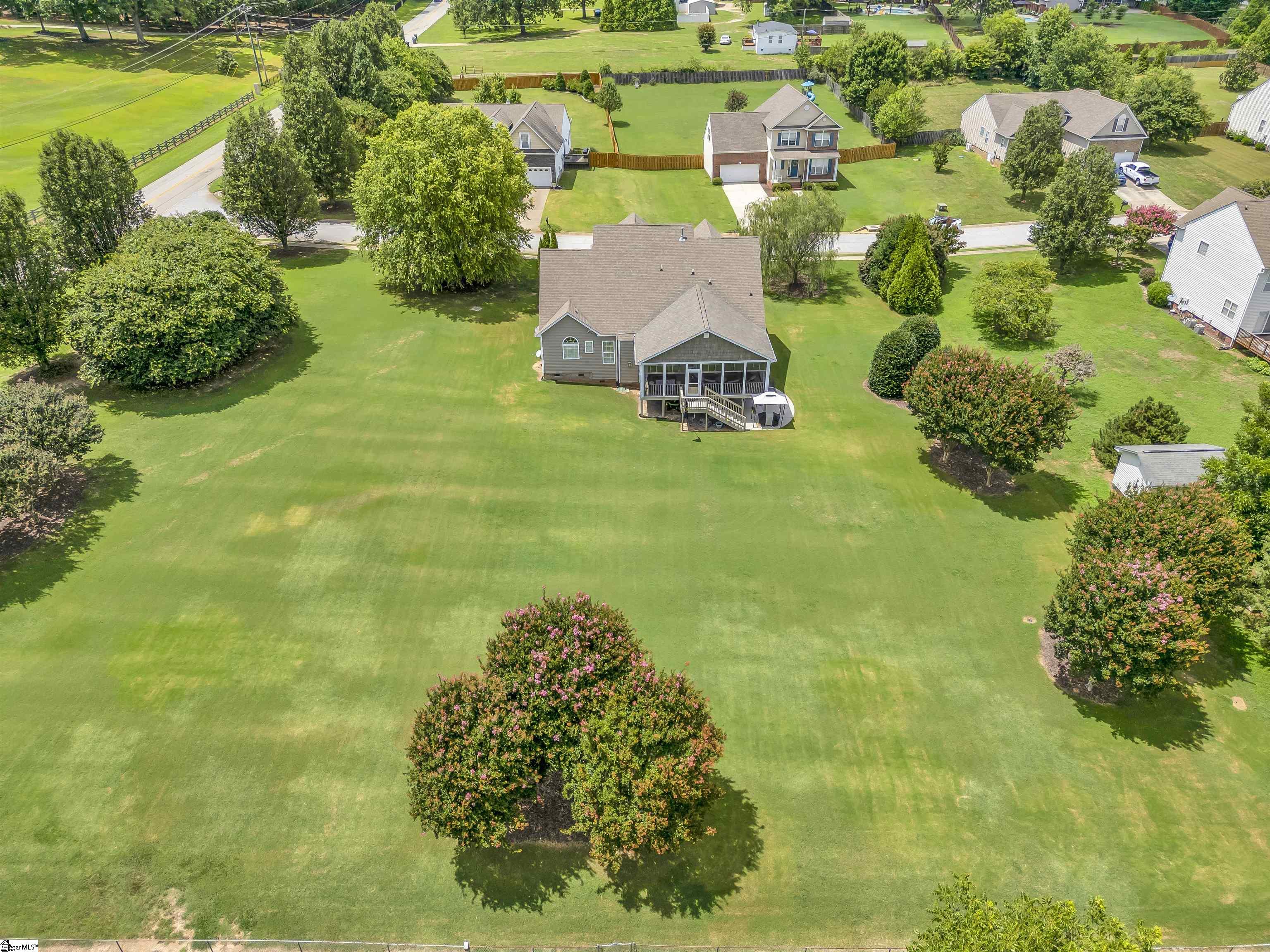 2 Franklin Meadow Way