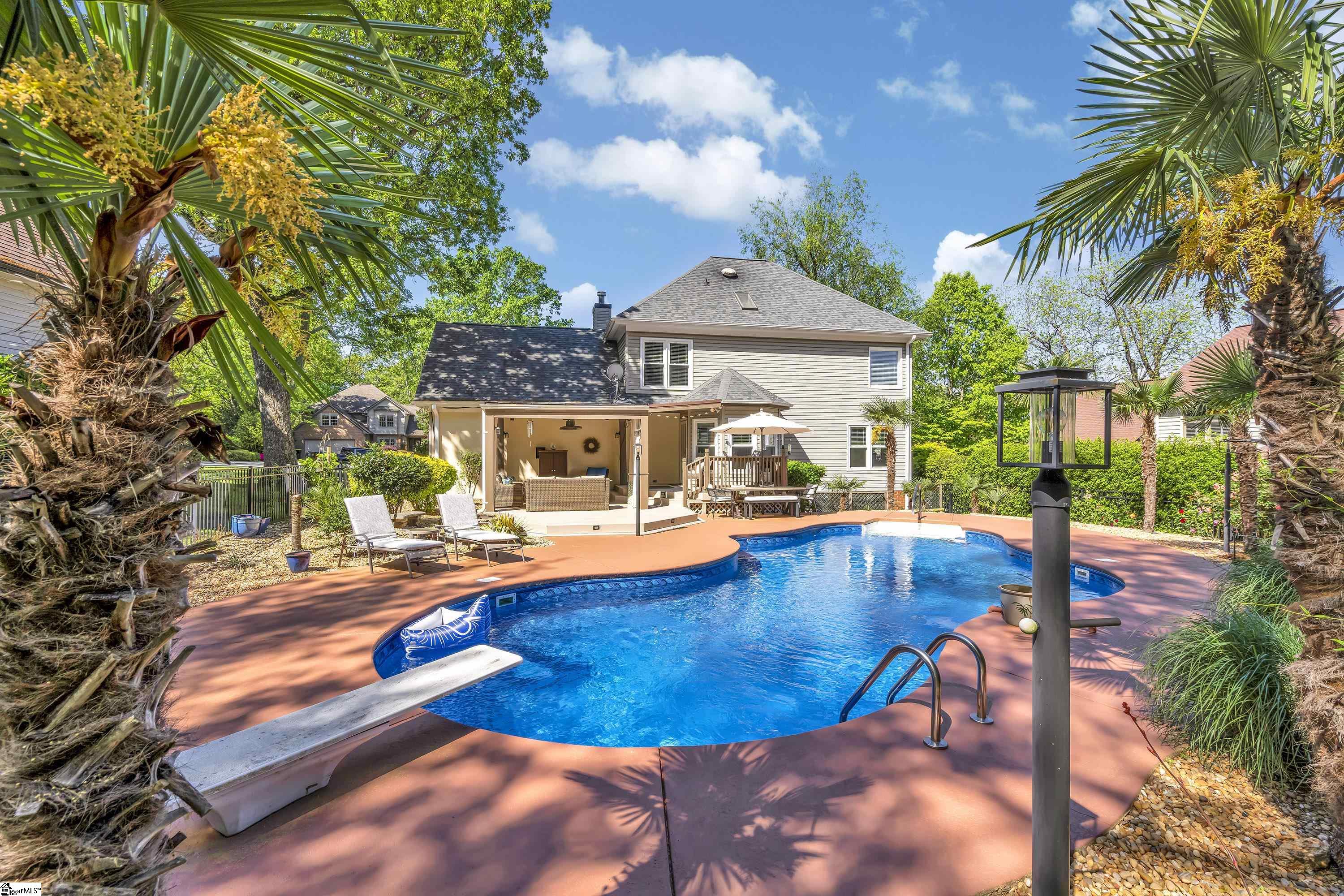3 Spyglass Court
